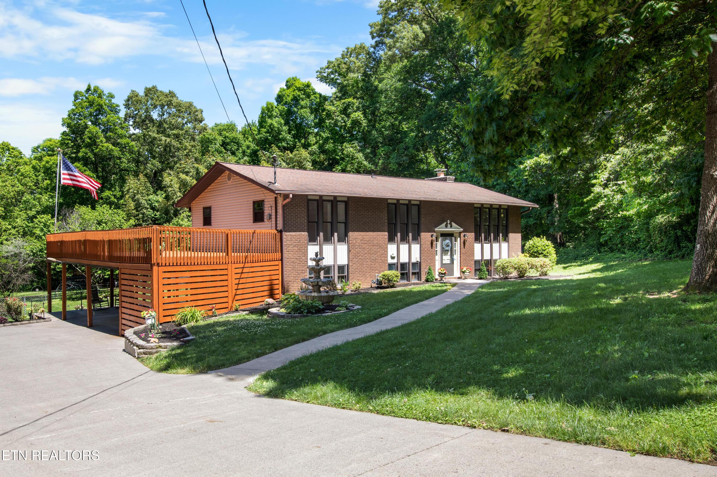 235 S Ridge Rd