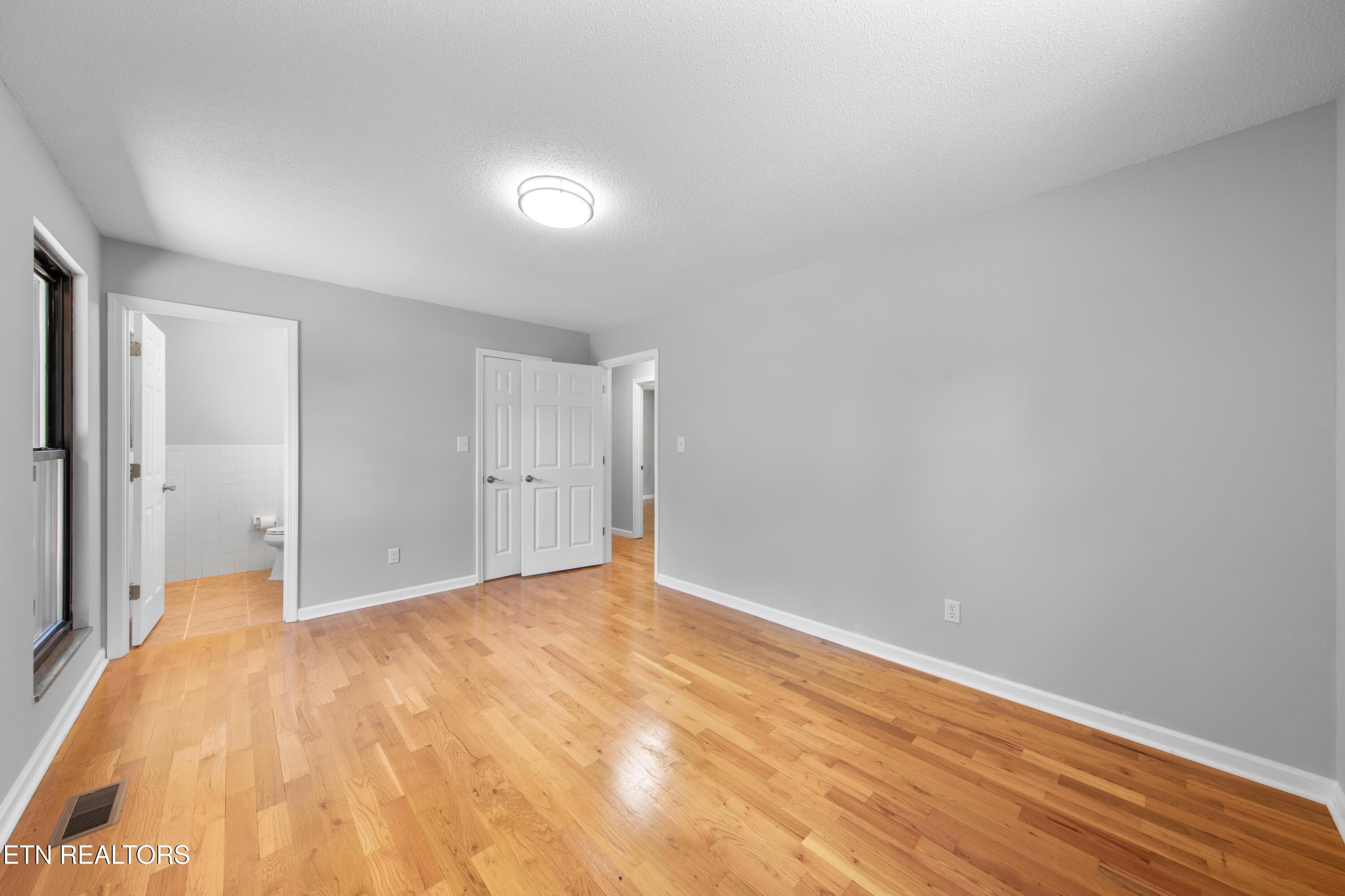 235 S Ridge Rd