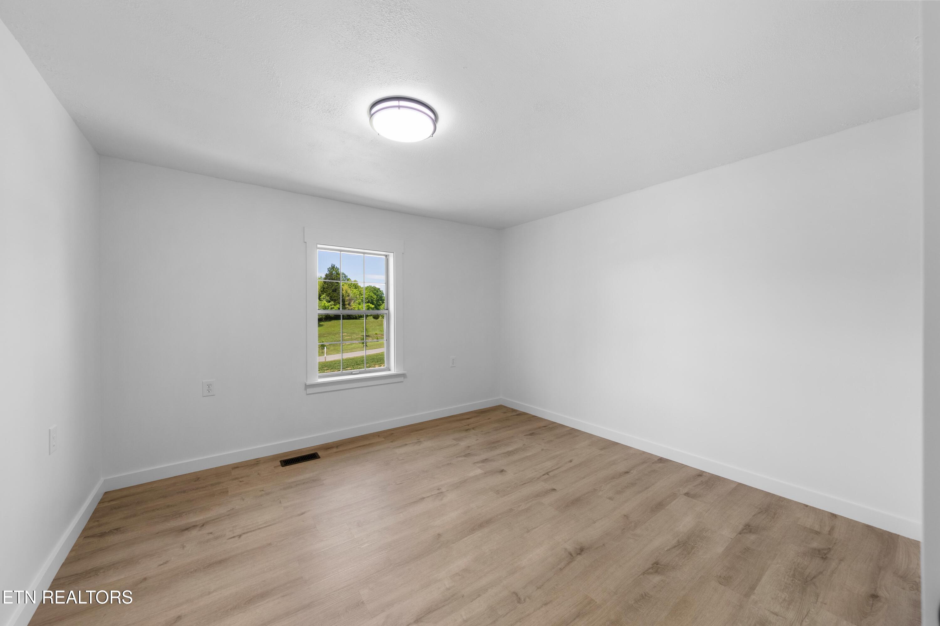 636 W Marine Rd