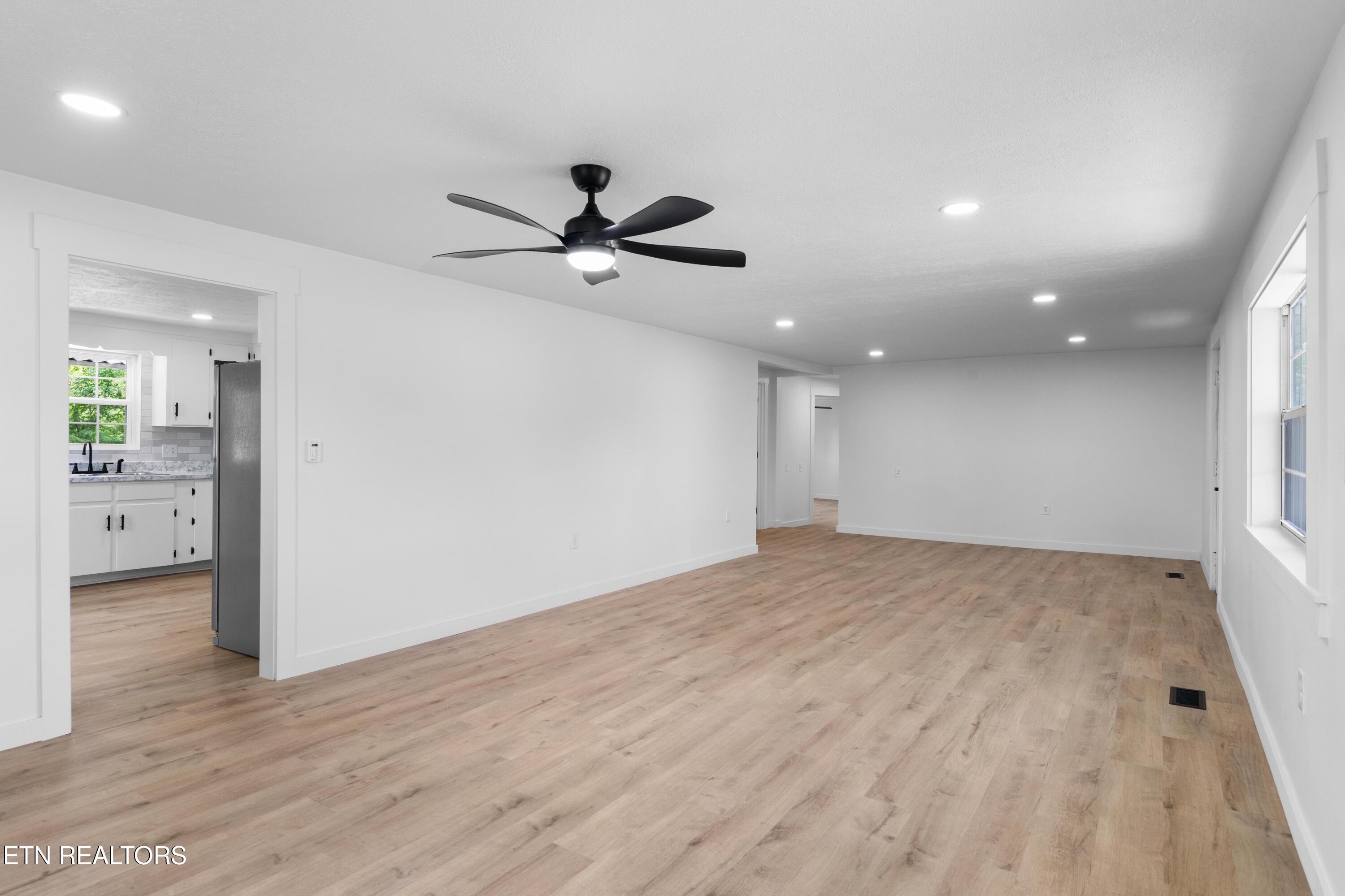 636 W Marine Rd