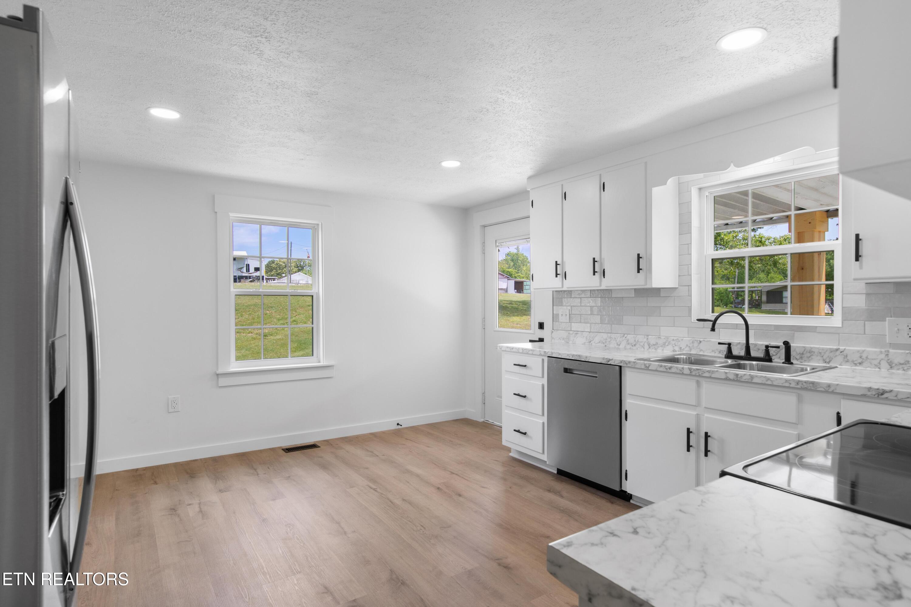 636 W Marine Rd