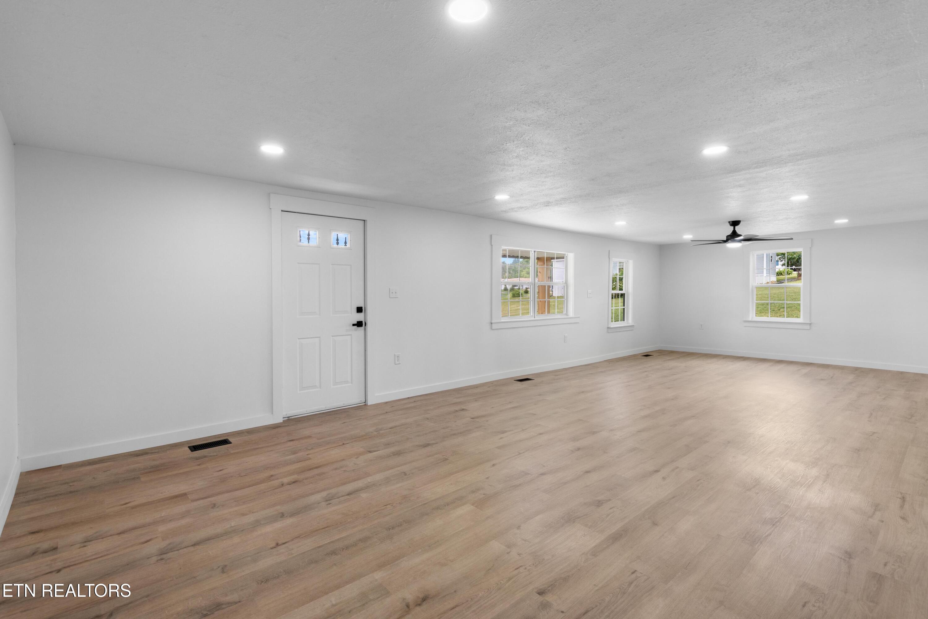 636 W Marine Rd