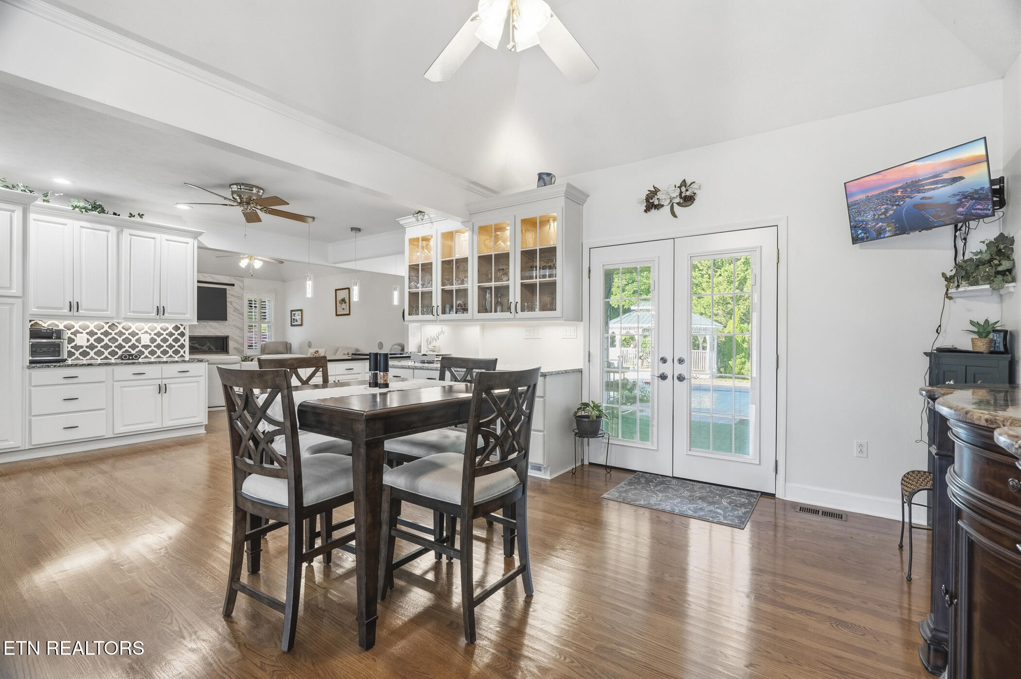 824 Midway Rd