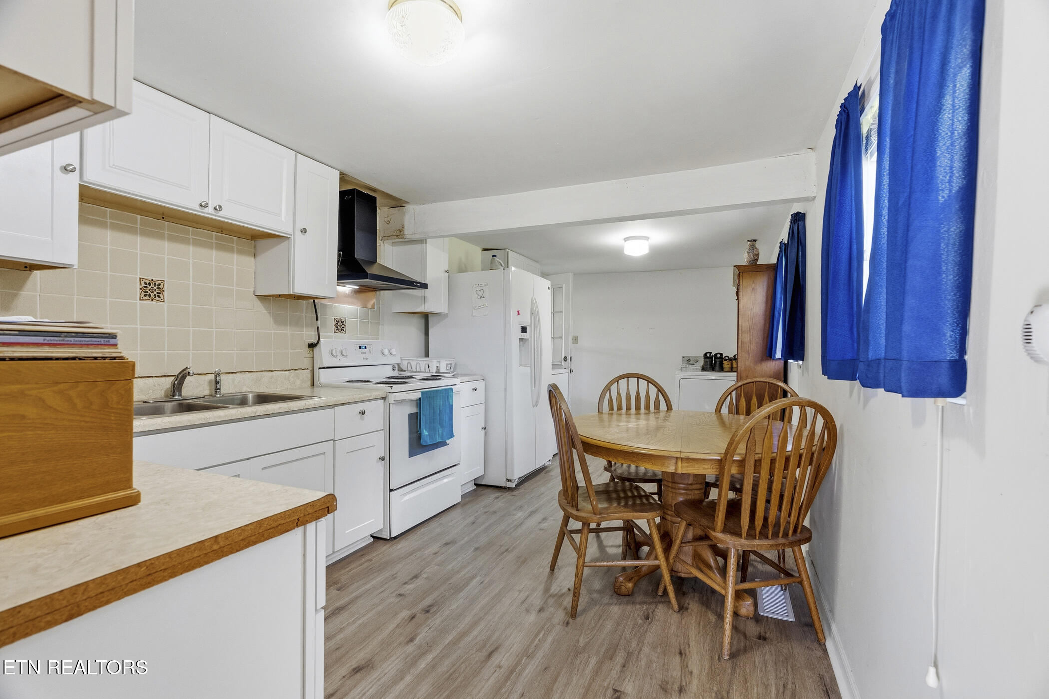 814 Midway Rd