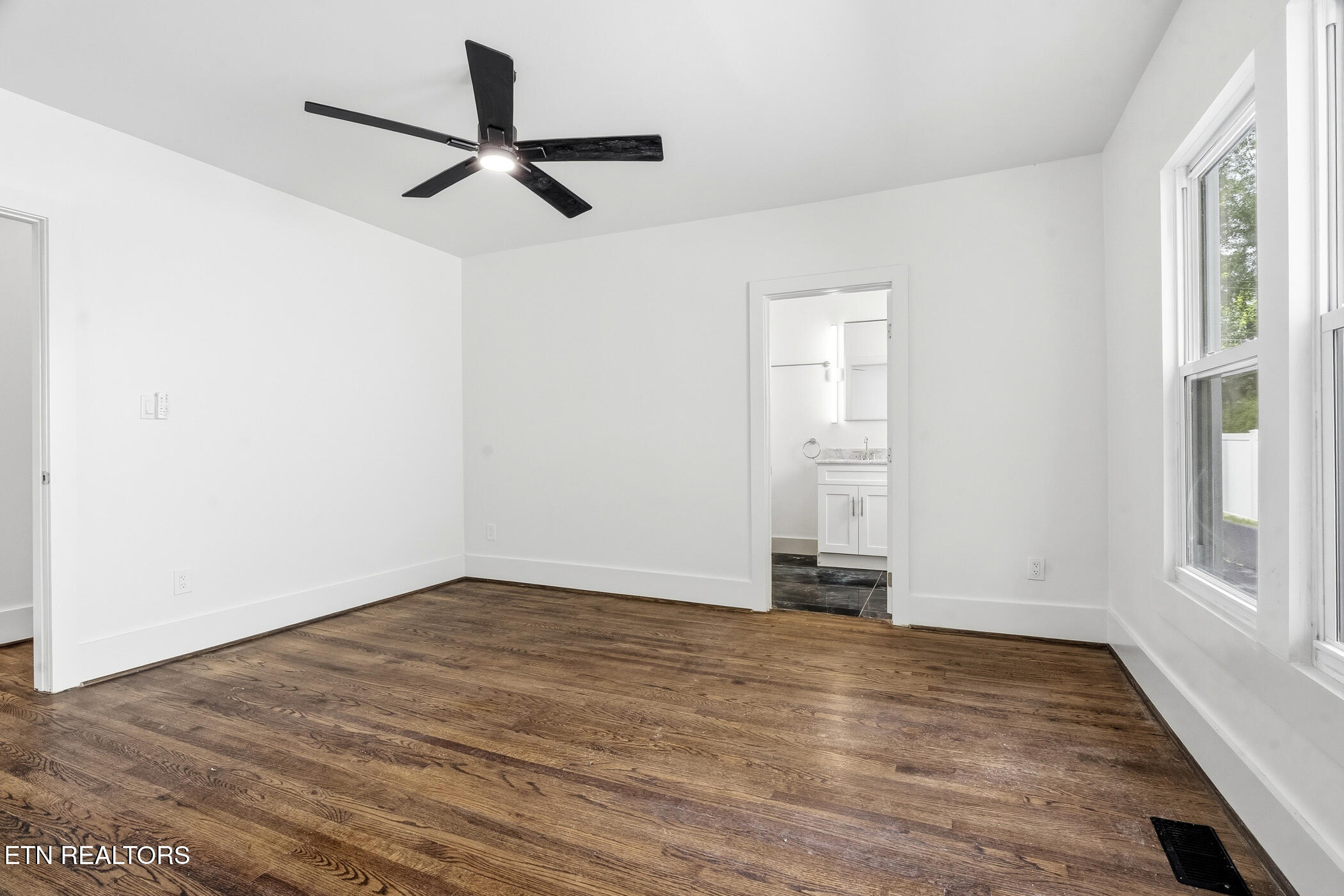 3317 Monmouth St