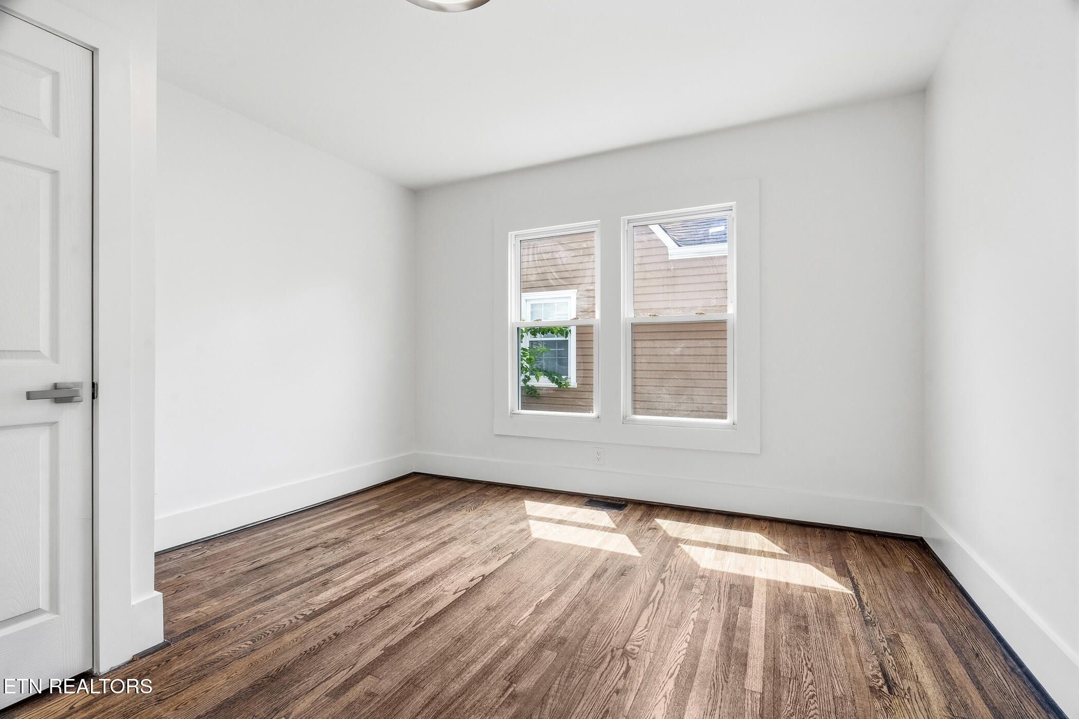 3317 Monmouth St