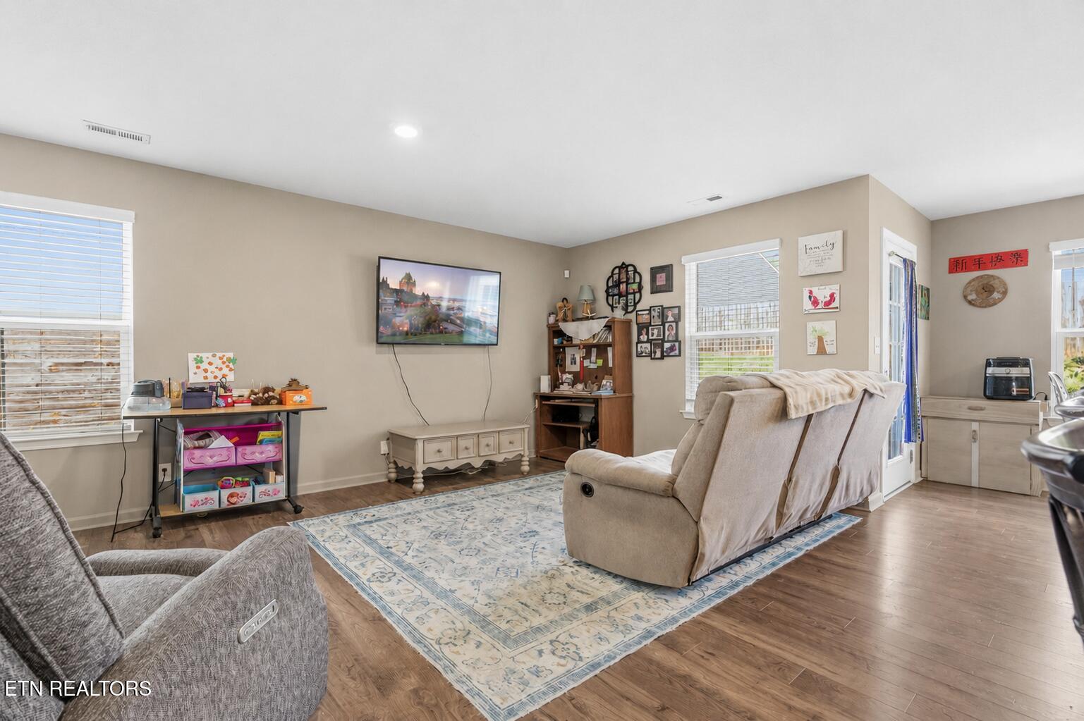 1625 River Poppy Rd