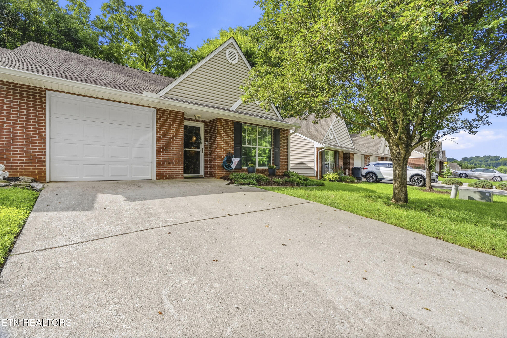 216 Dalton Place Way