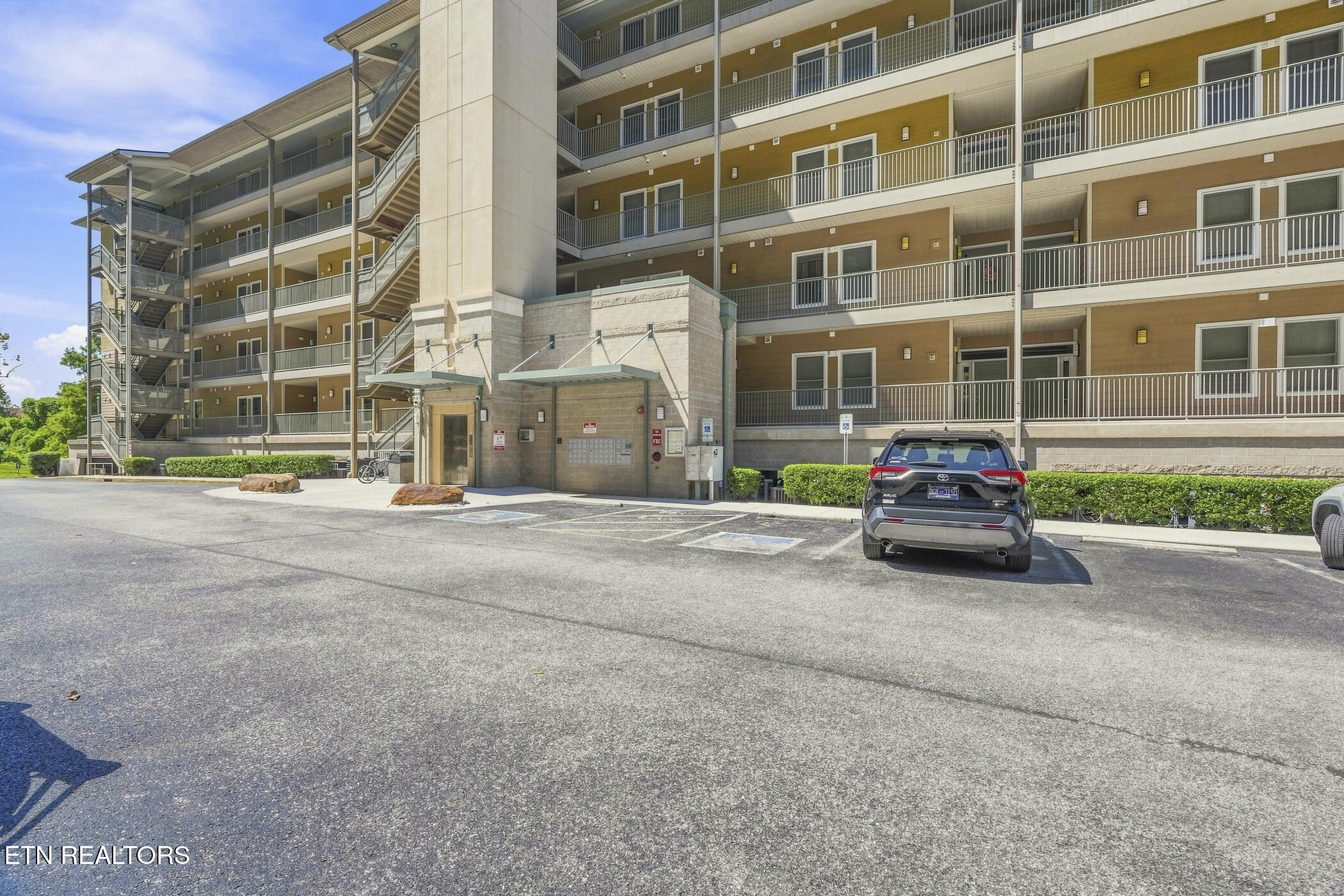 3001 River Towne Way 306