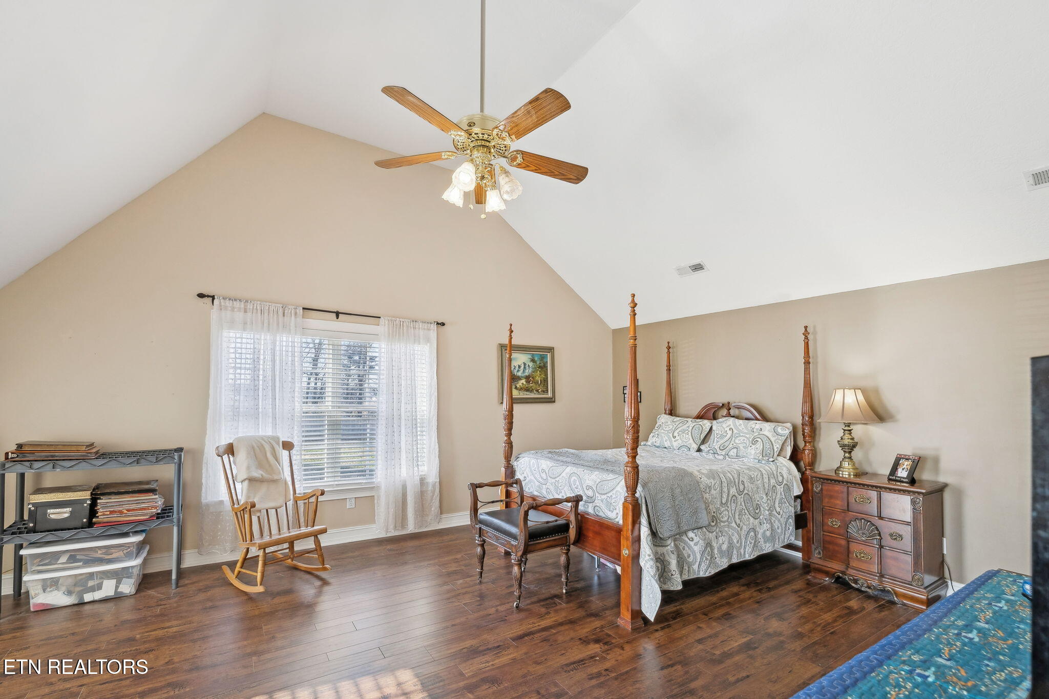 5705 Cascadia Lane