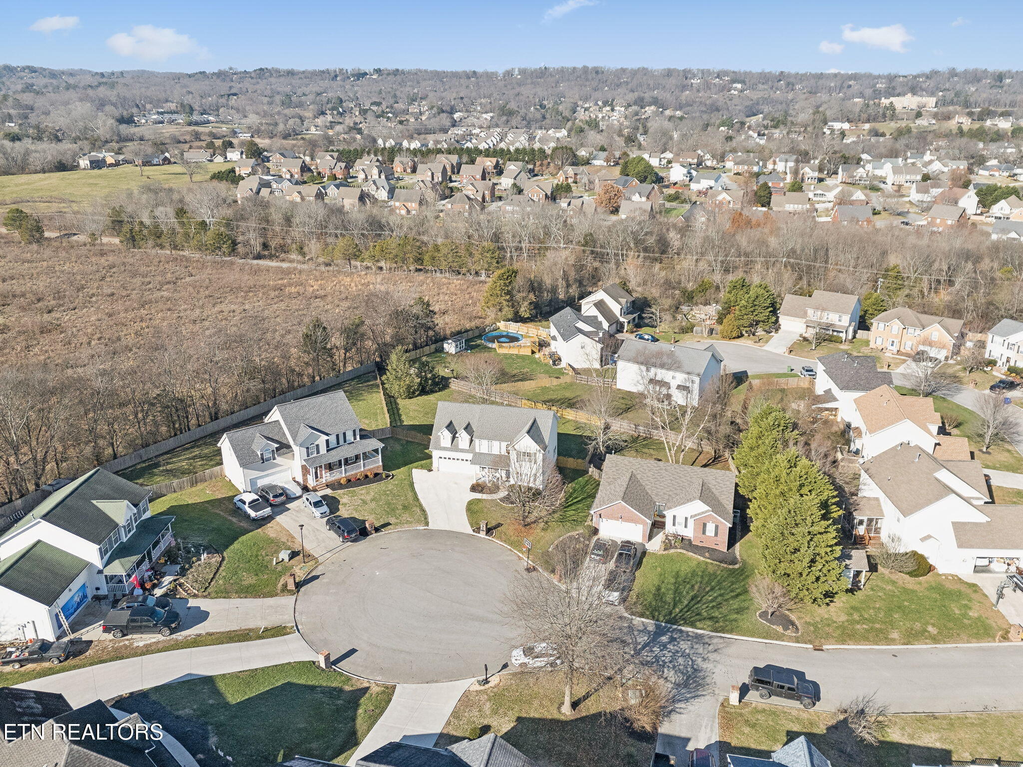 5705 Cascadia Lane