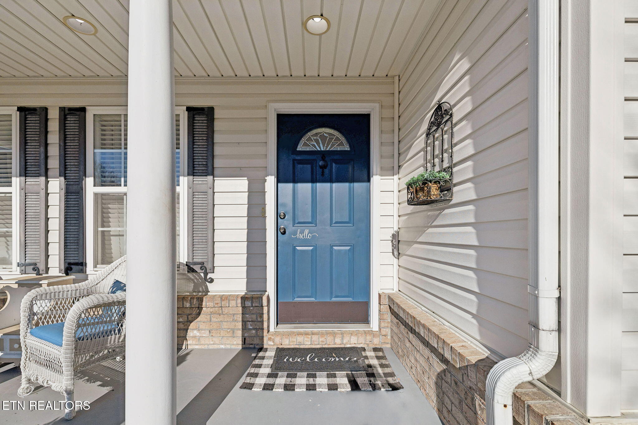 5705 Cascadia Lane