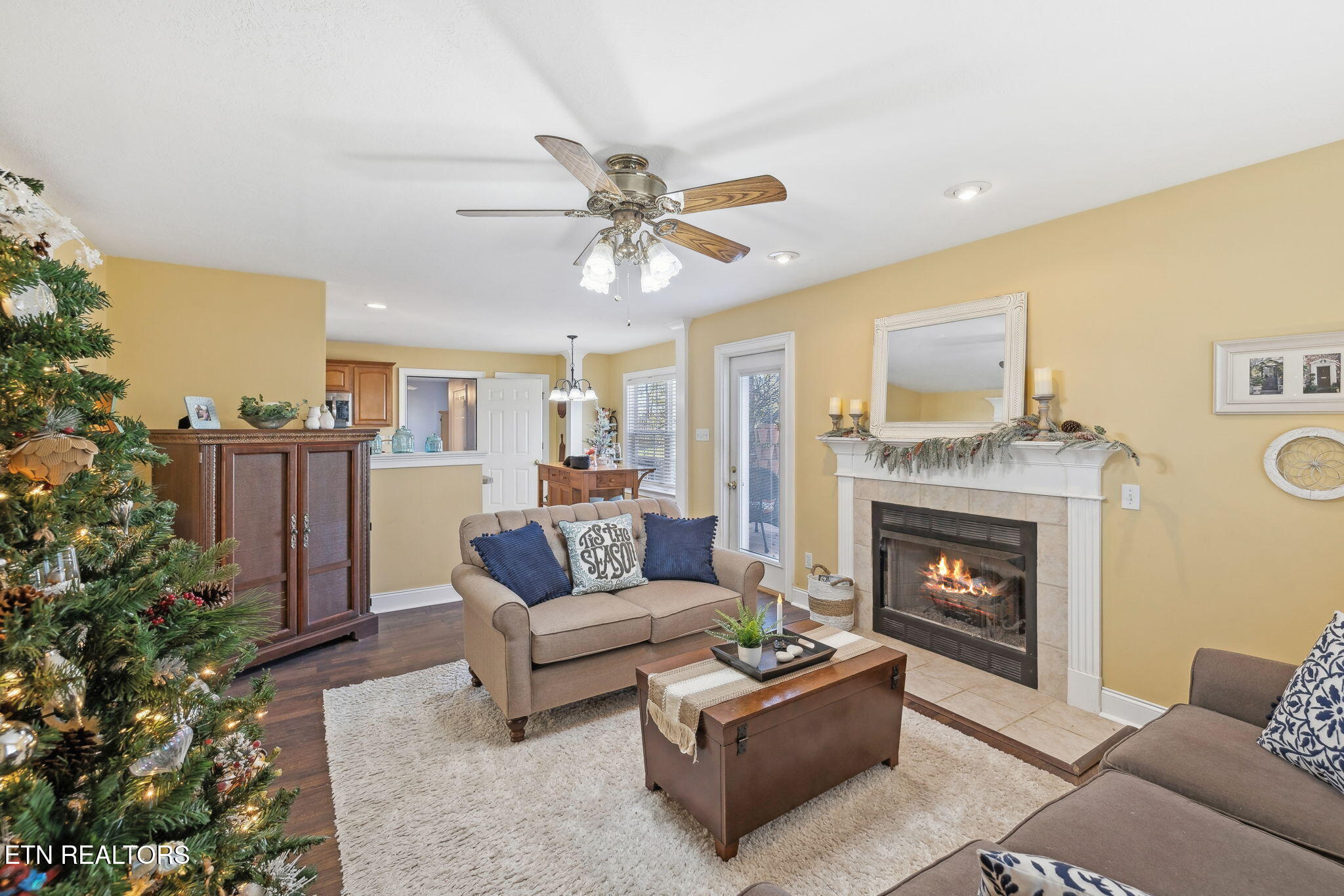 5705 Cascadia Lane