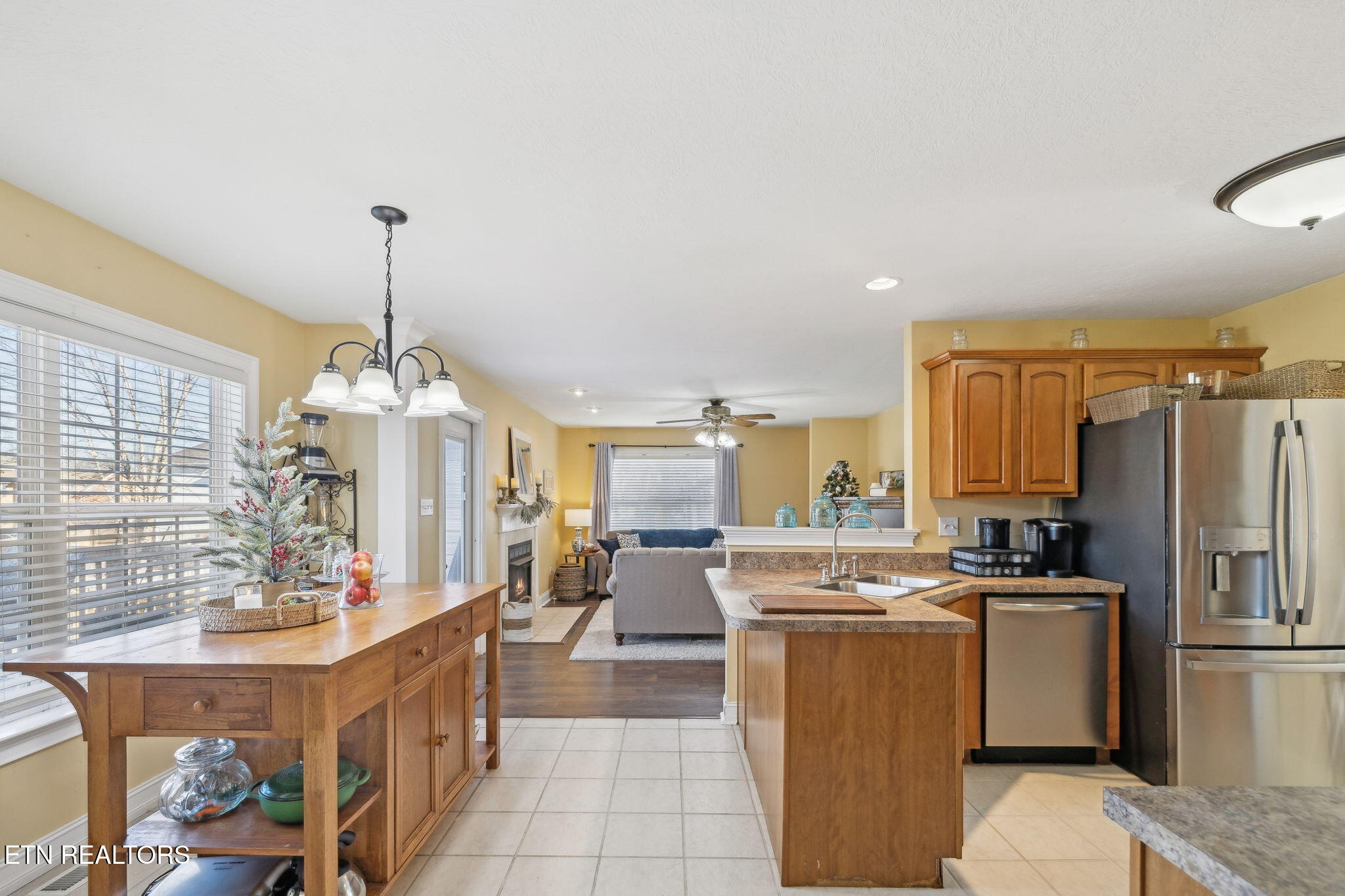 5705 Cascadia Lane