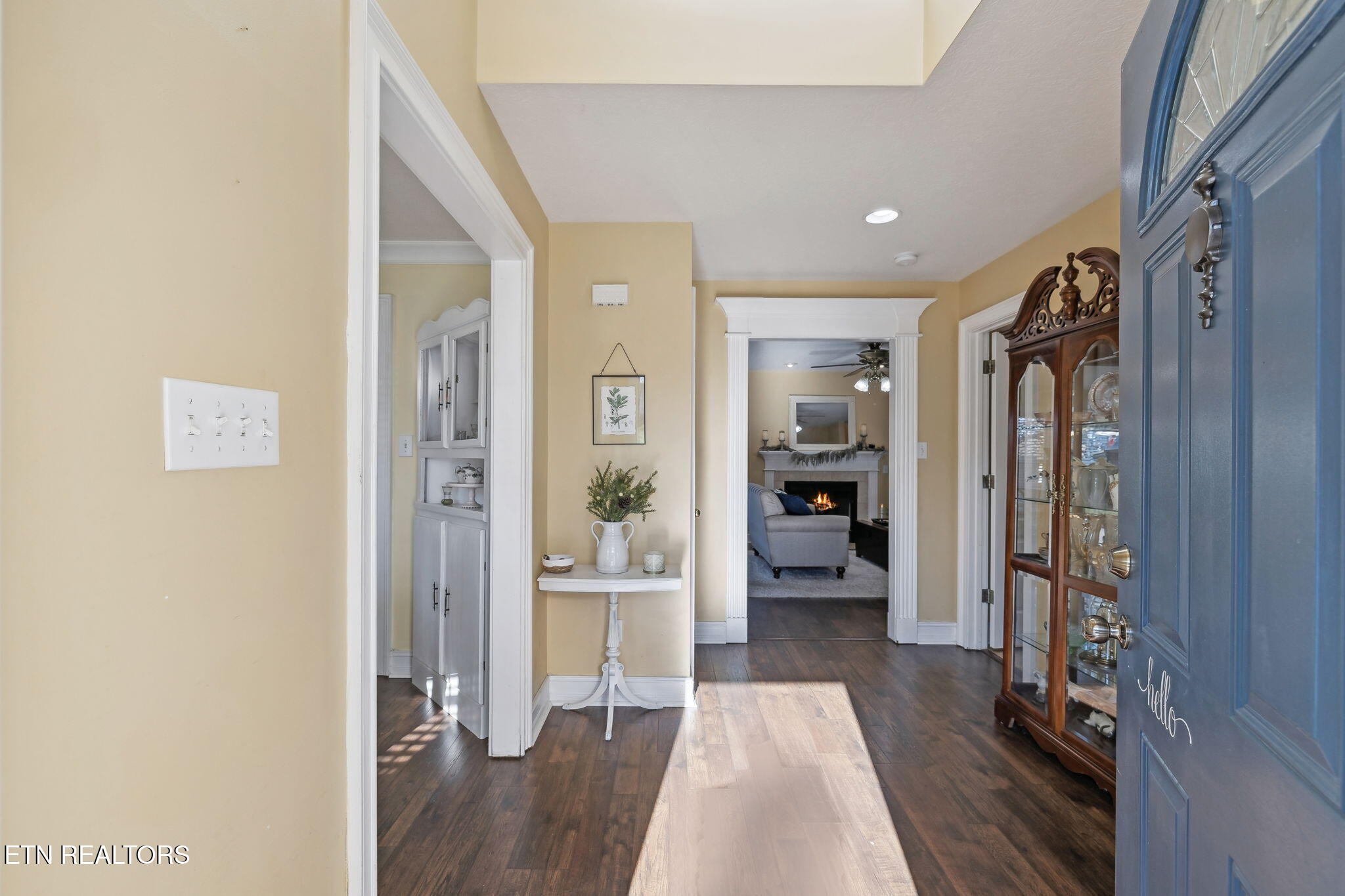 5705 Cascadia Lane