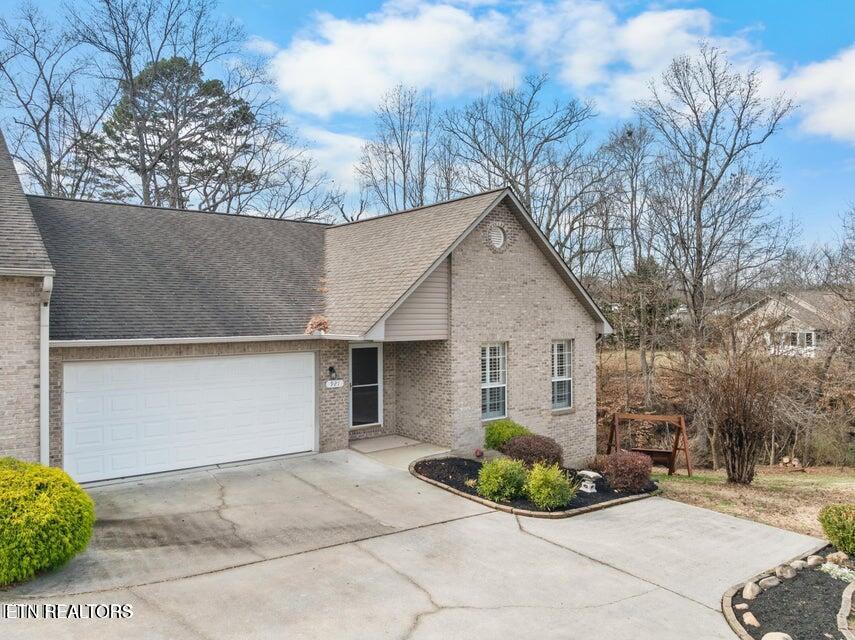 921 Mercer Drive