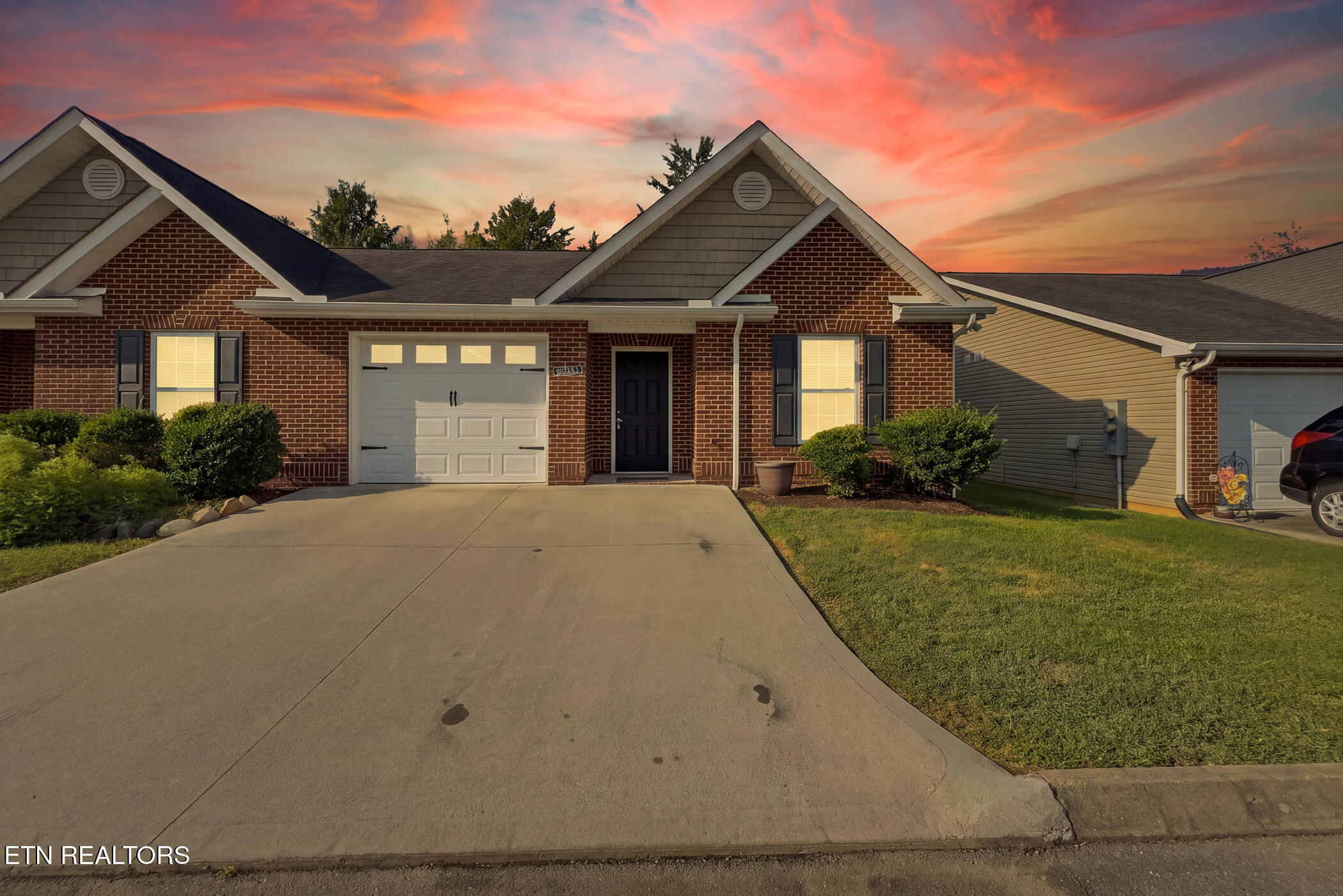 5029 White Petal Way