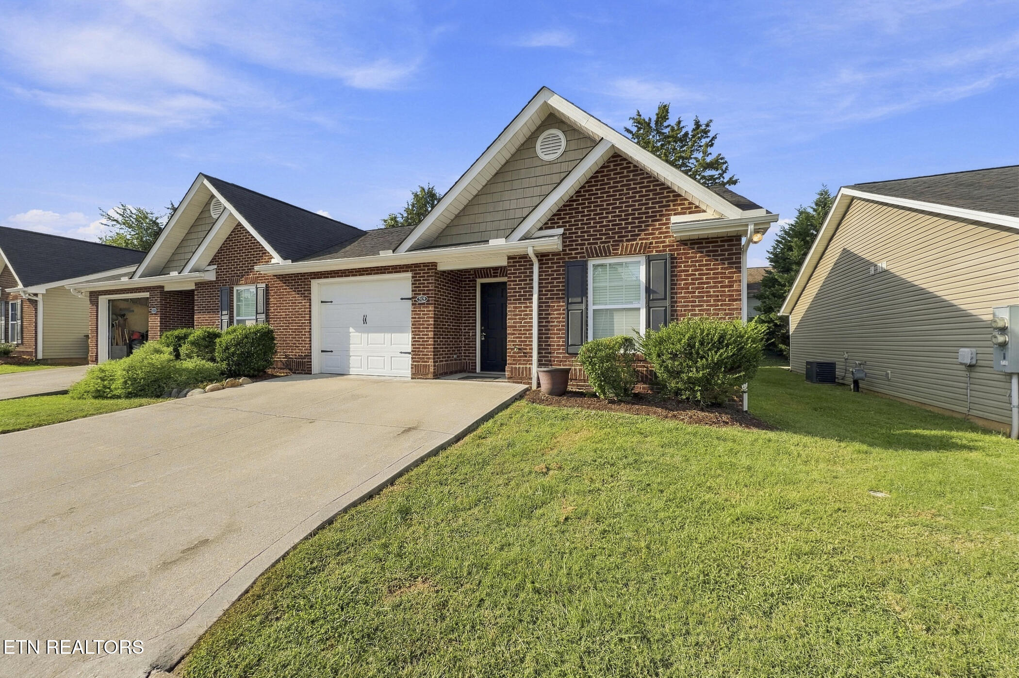 5029 White Petal Way