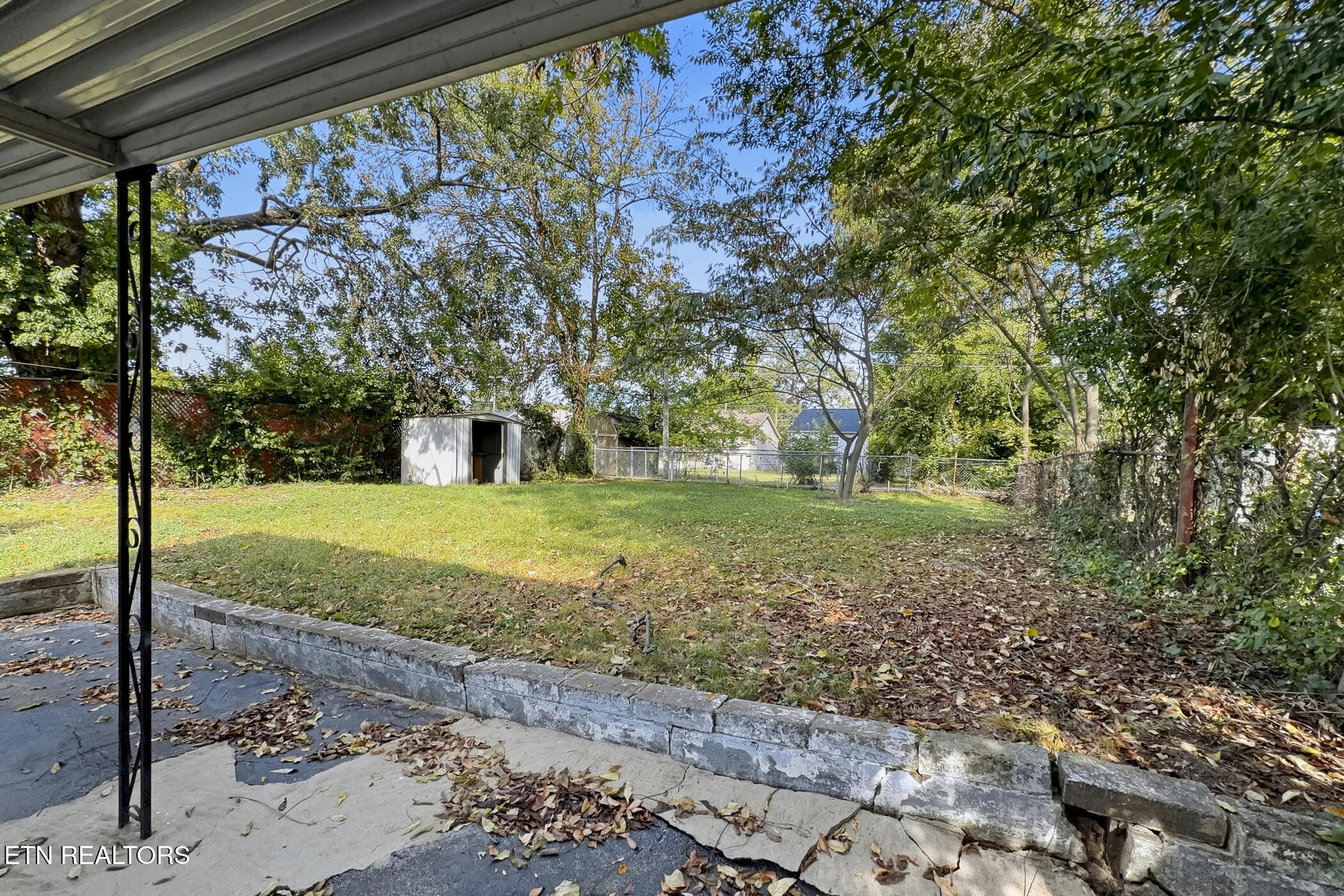 2107 Lawson Ave