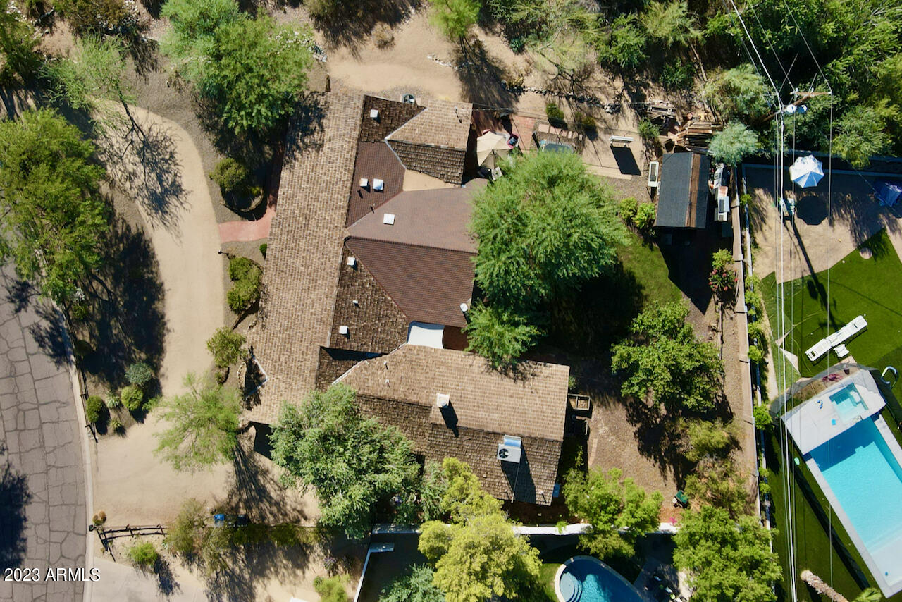 4327 E Rancho Drive