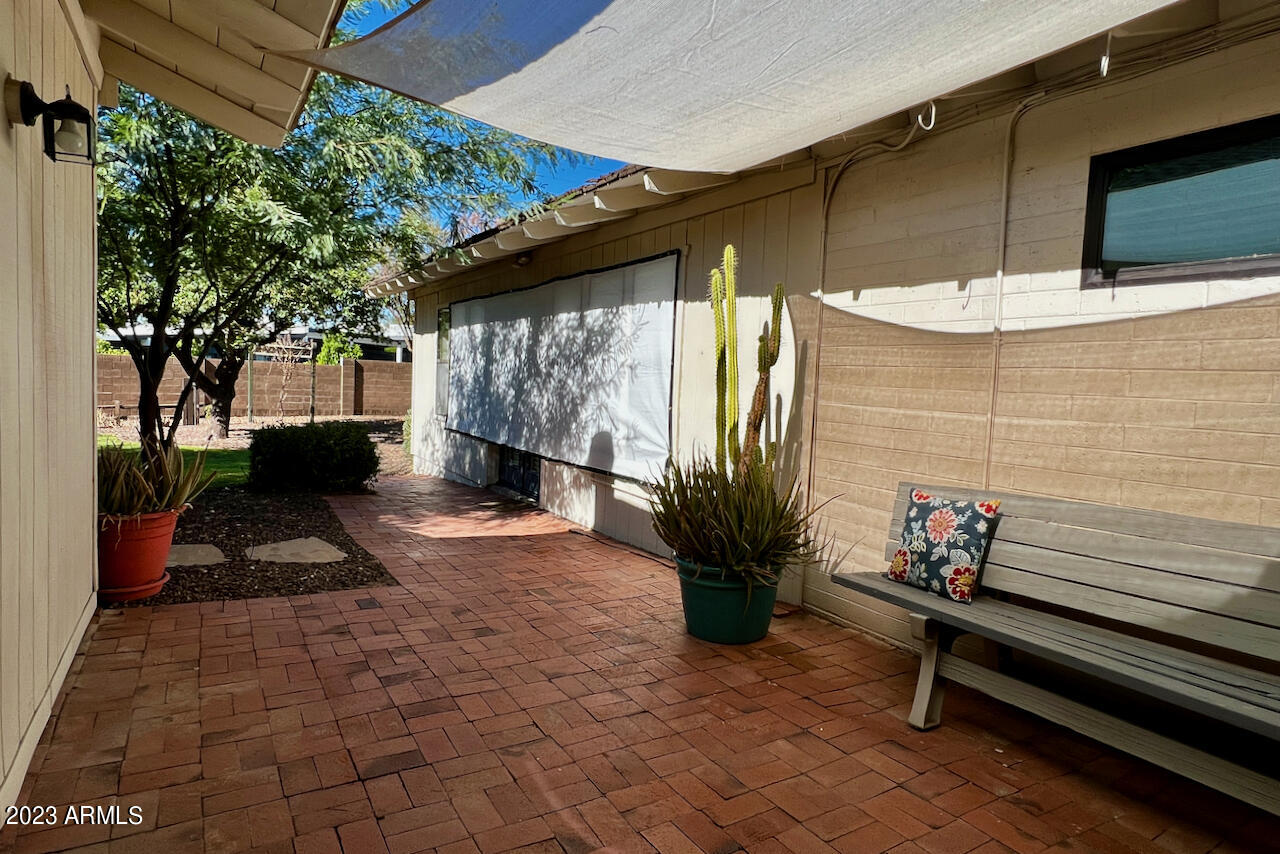 4327 E Rancho Drive