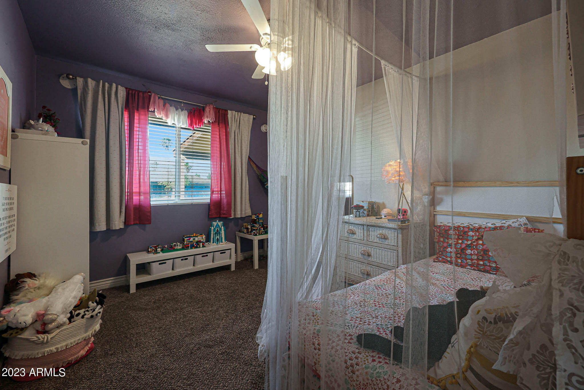 3327 W WILLOW Avenue