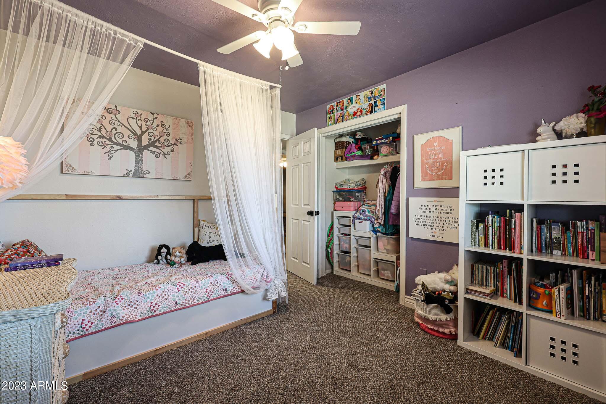 3327 W WILLOW Avenue