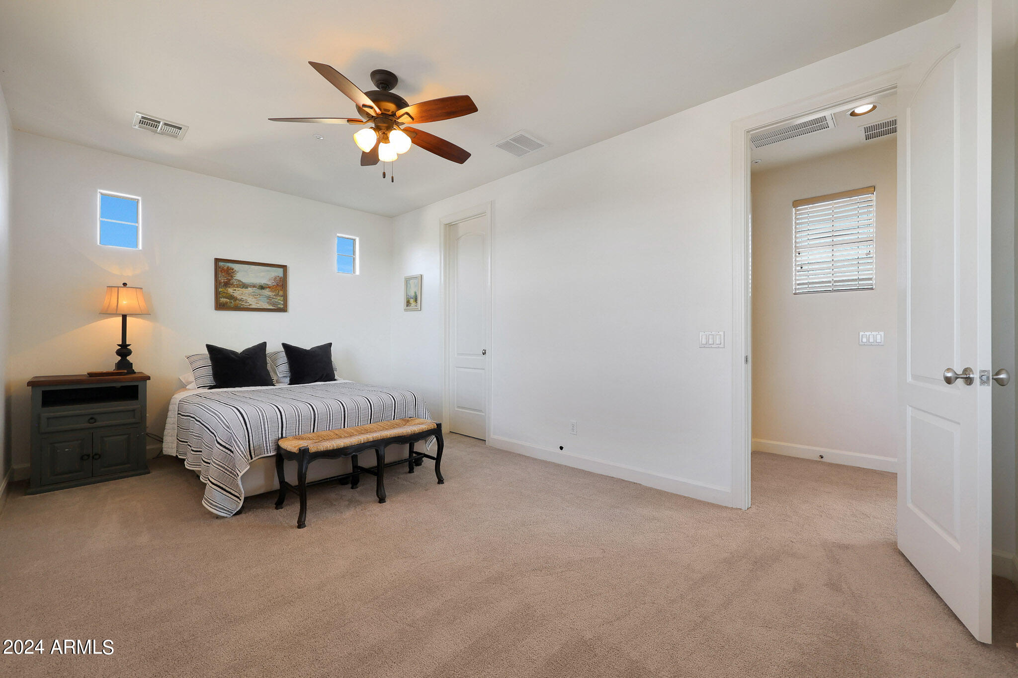6746 W ROBERTA Lane