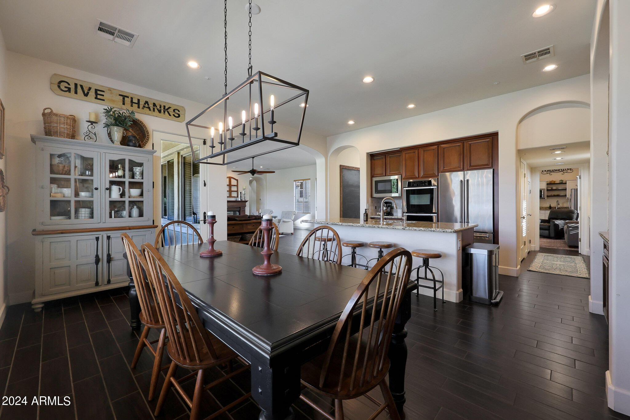 6746 W ROBERTA Lane