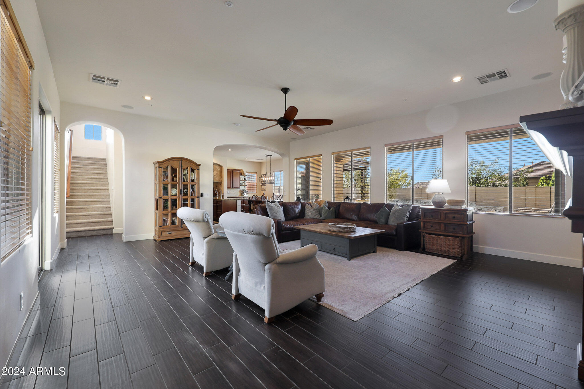 6746 W ROBERTA Lane
