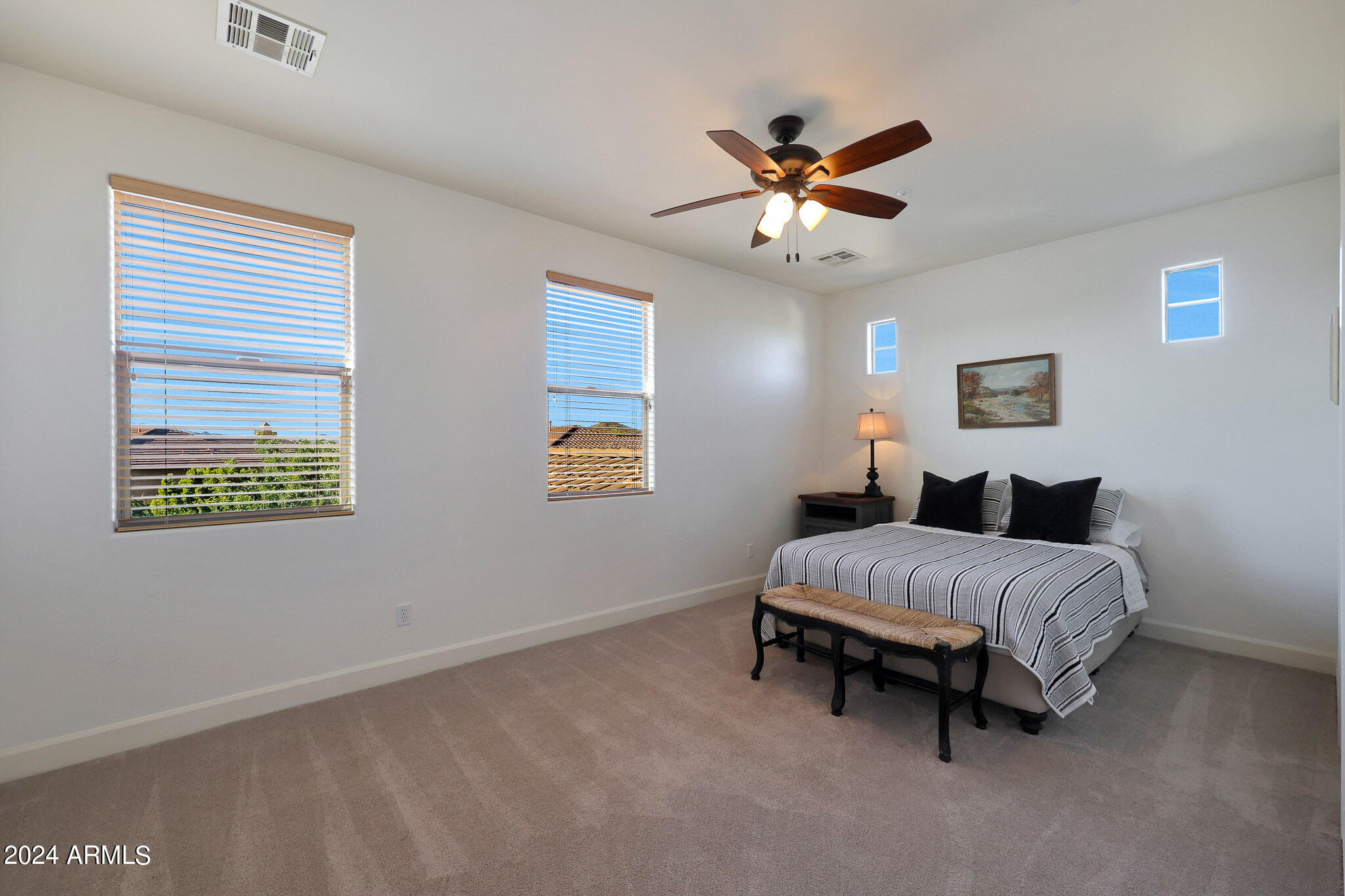 6746 W ROBERTA Lane