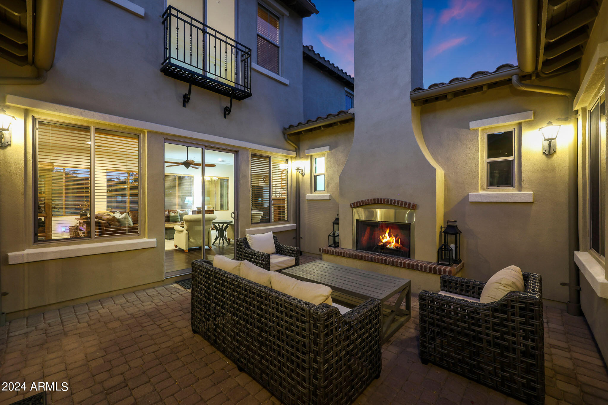 6746 W ROBERTA Lane