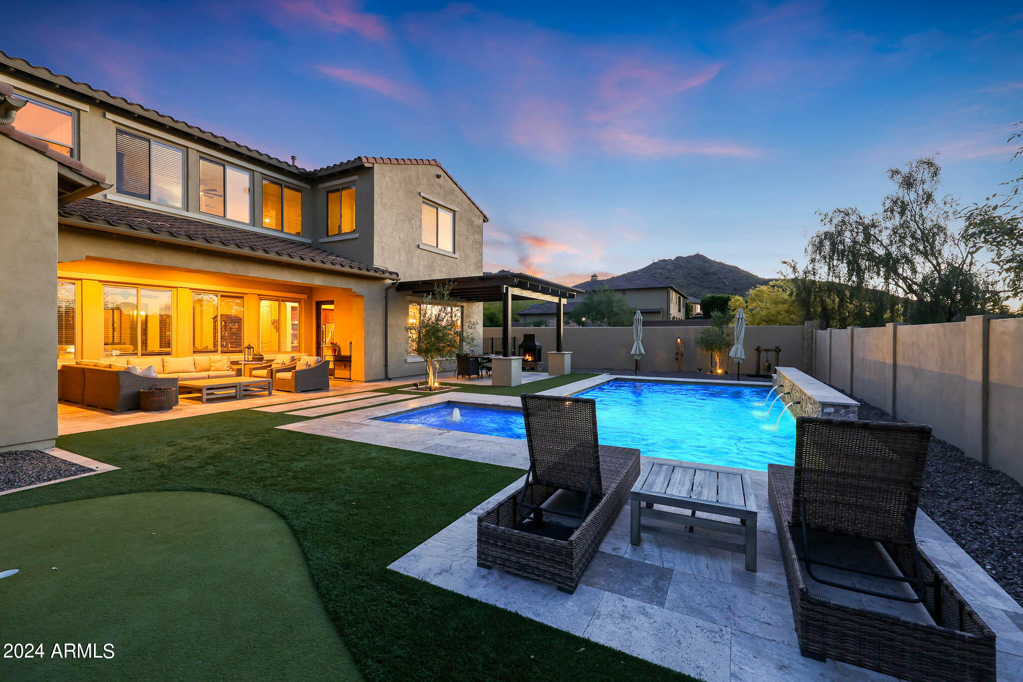 6746 W ROBERTA Lane