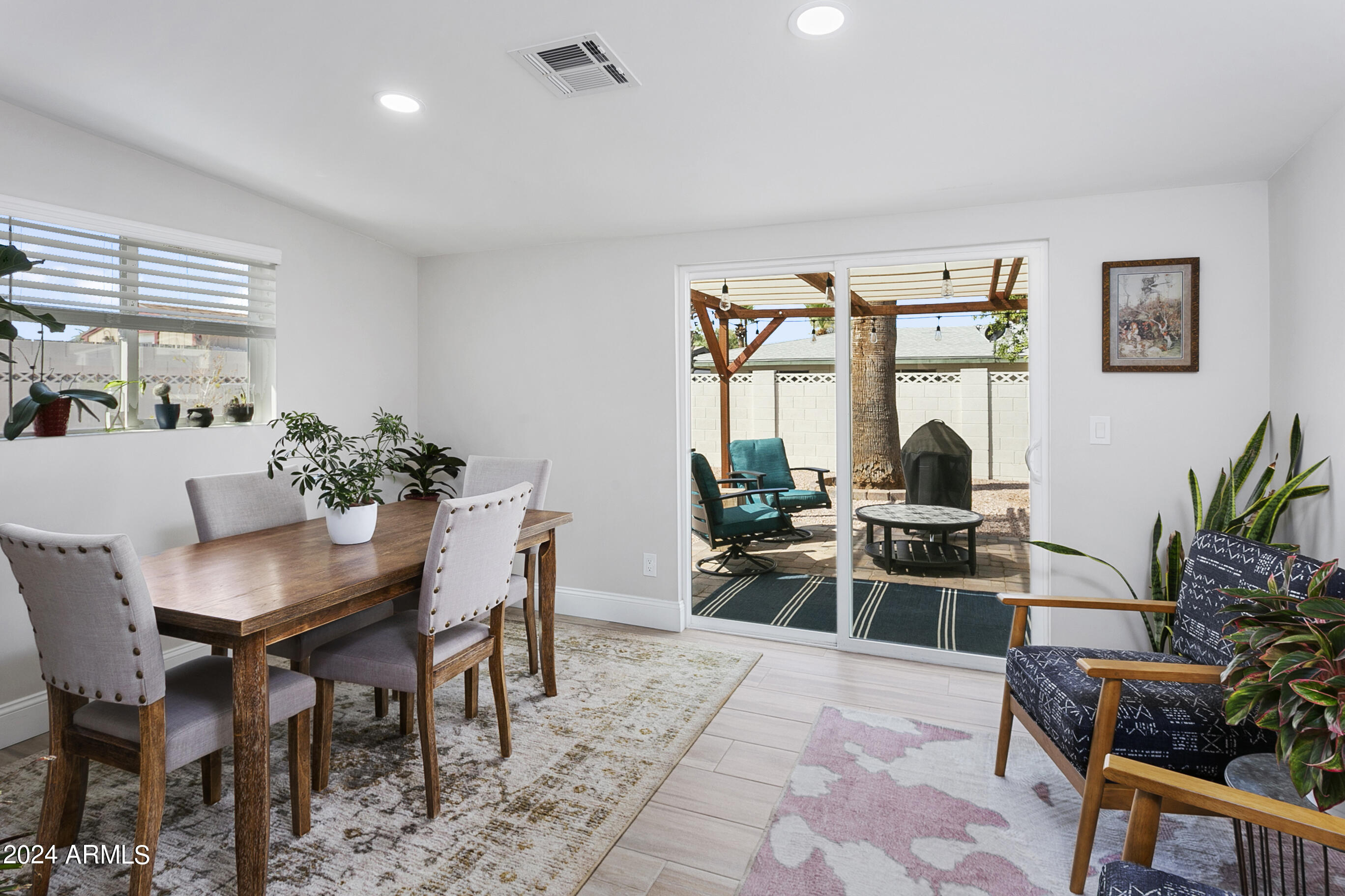 908 S LONGWOOD Loop
