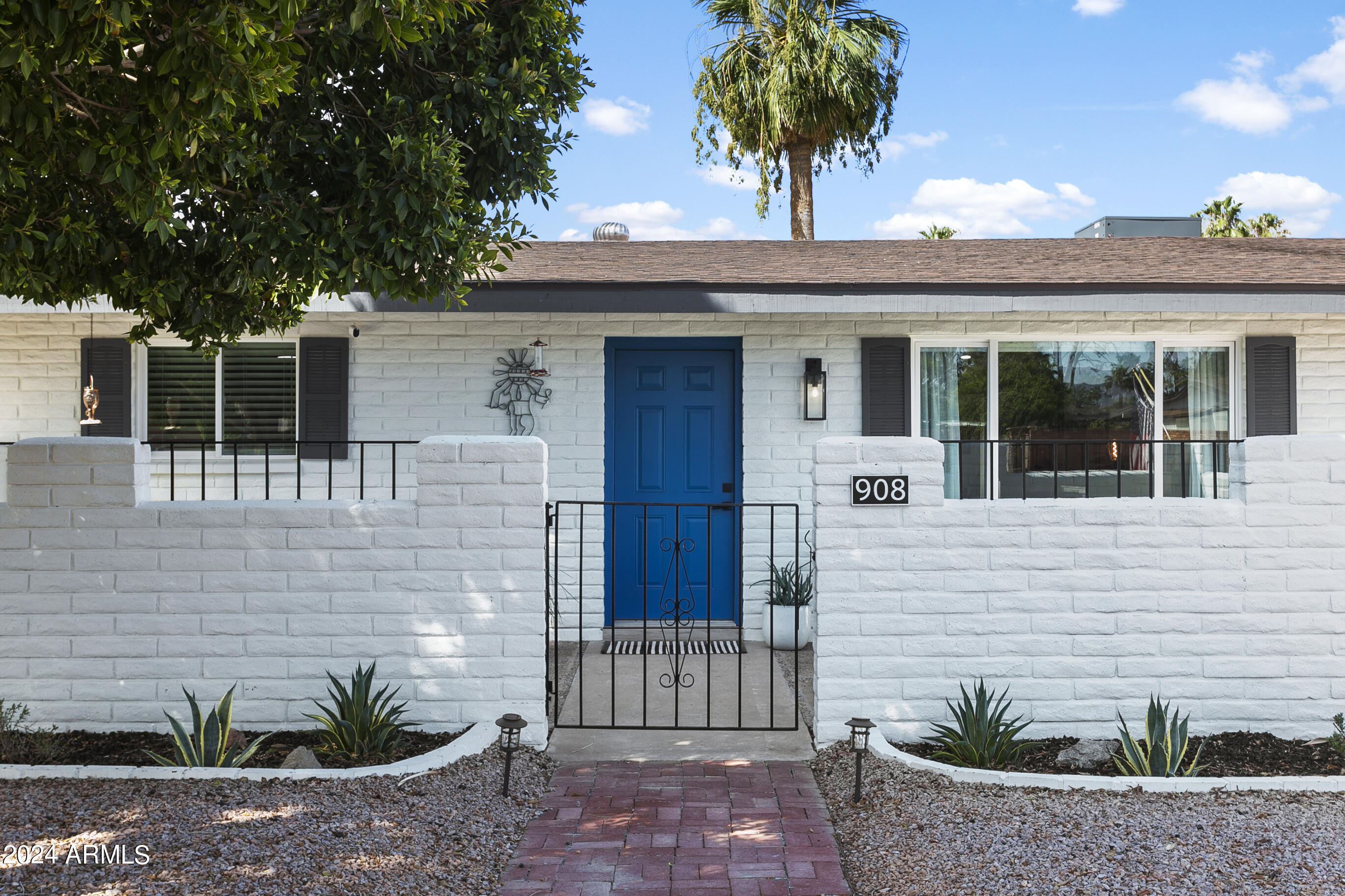 908 S LONGWOOD Loop