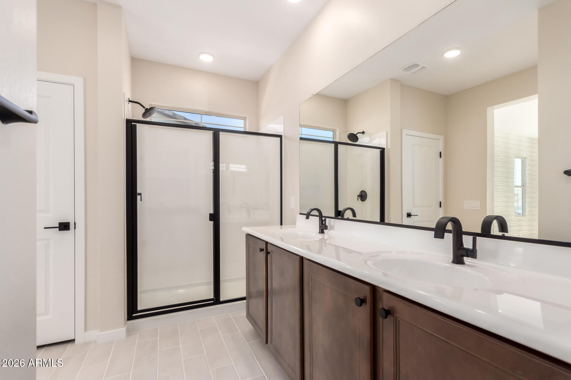 9243 E SECTOR Drive