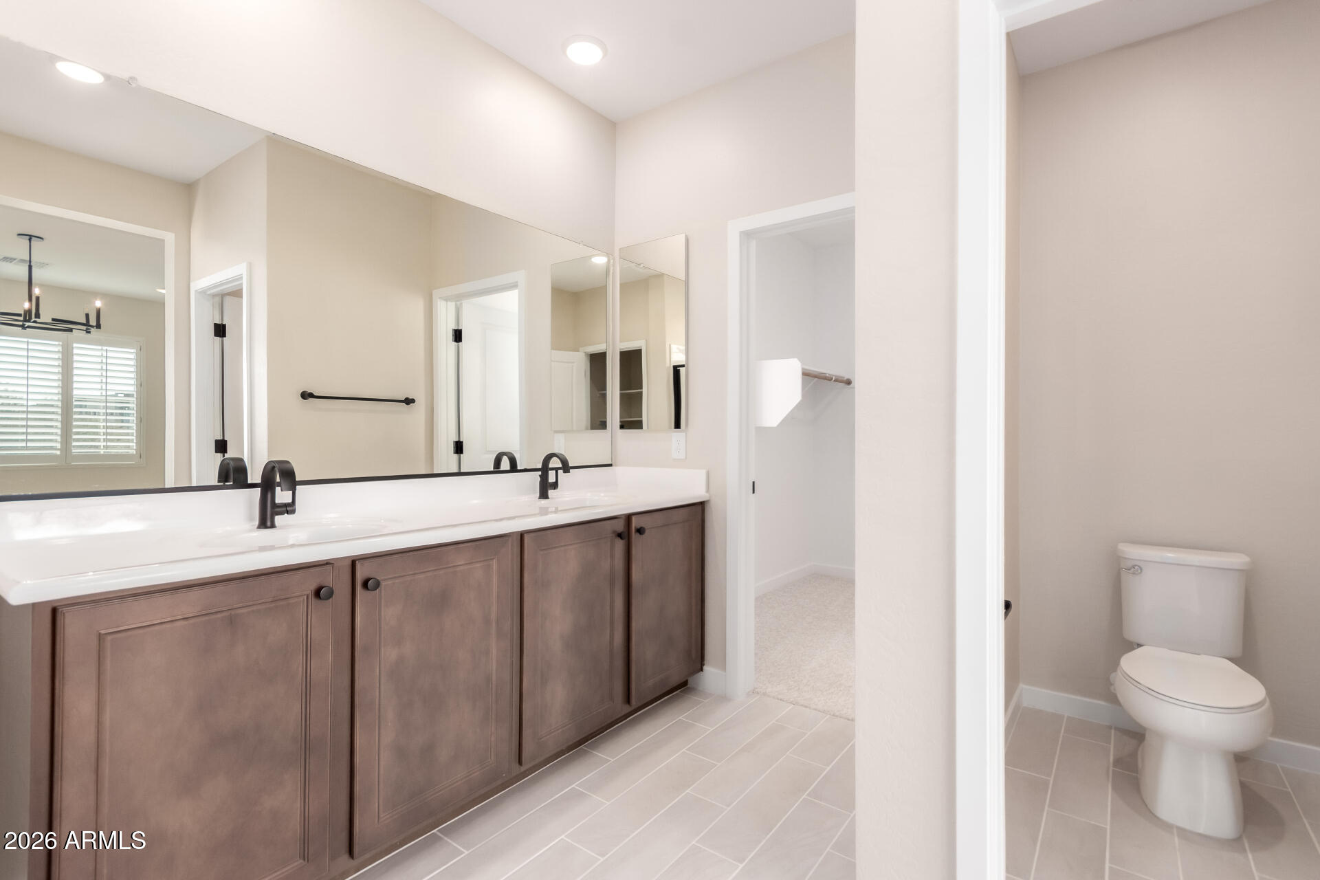 9243 E SECTOR Drive