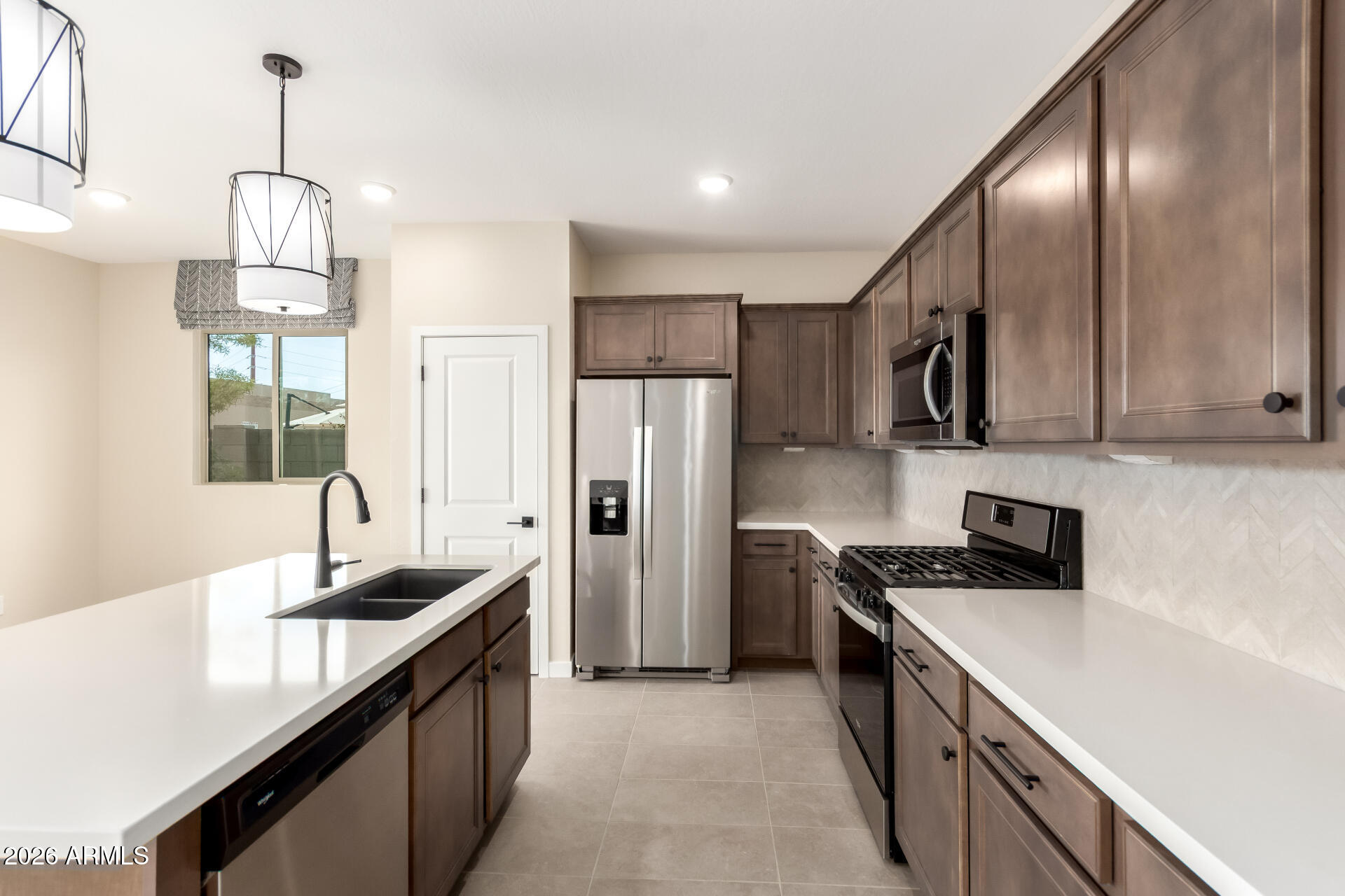 9243 E SECTOR Drive