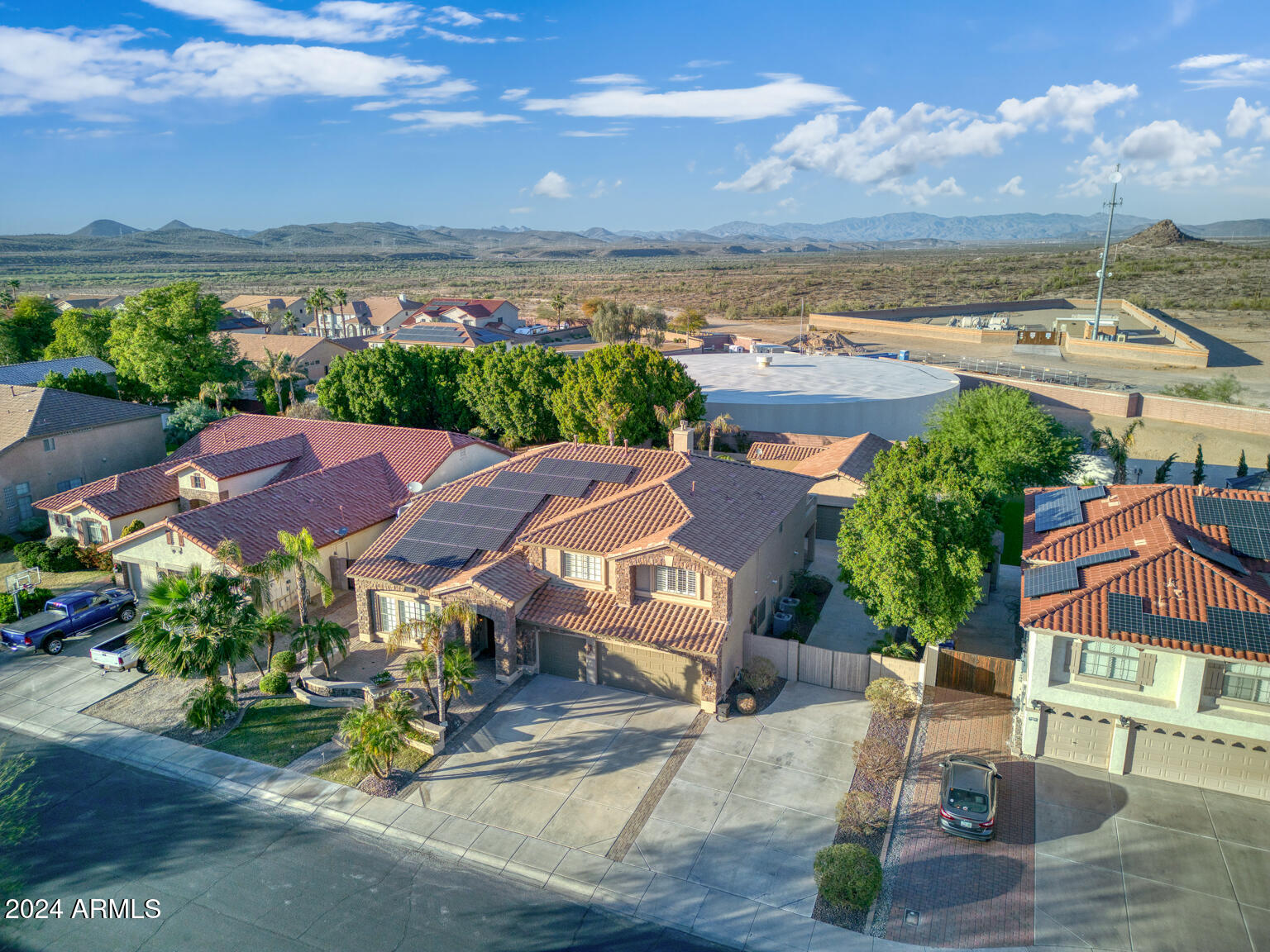 9514 W RUNNING DEER Trail