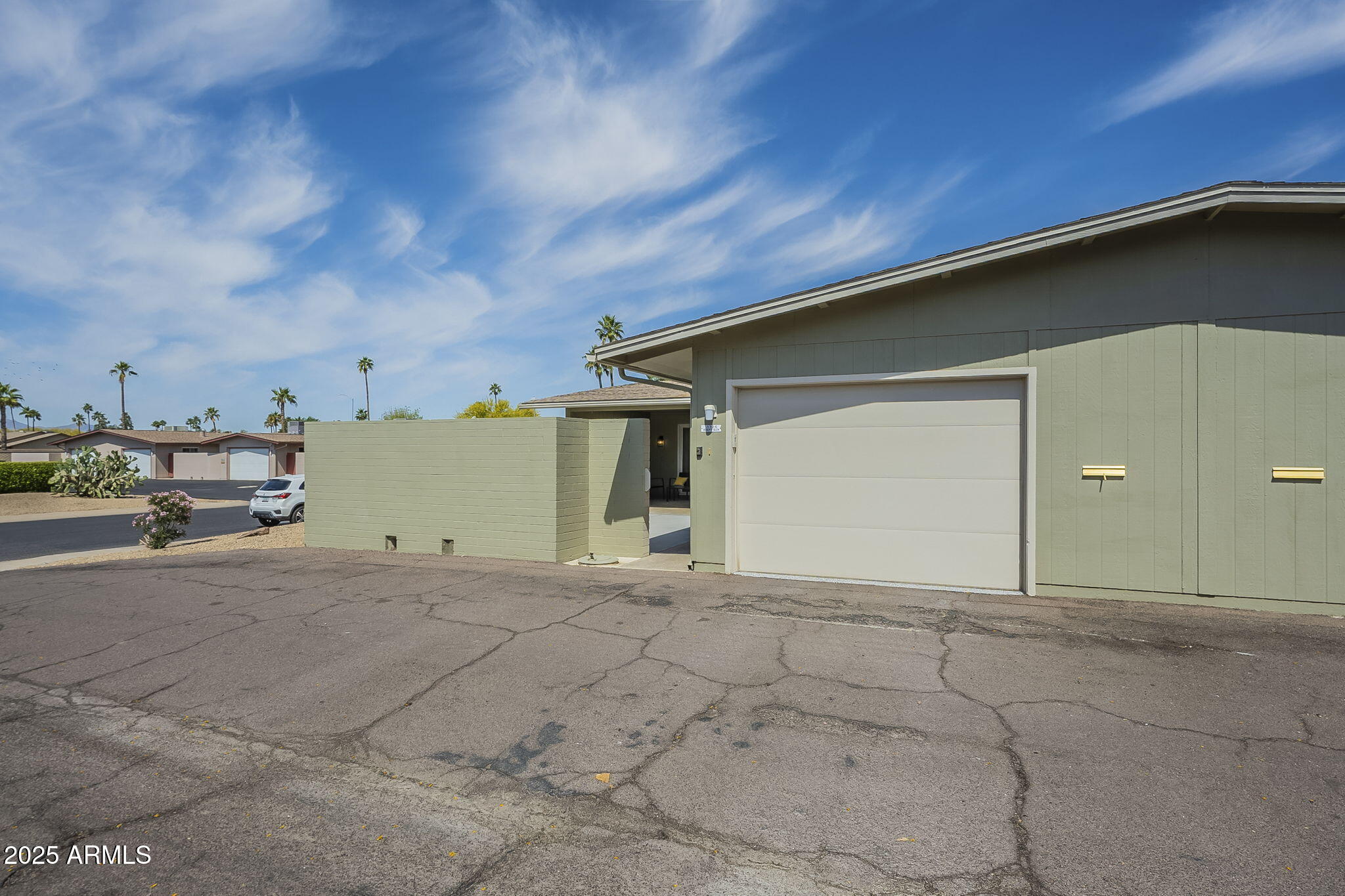 13326 W DESERT GLEN Drive