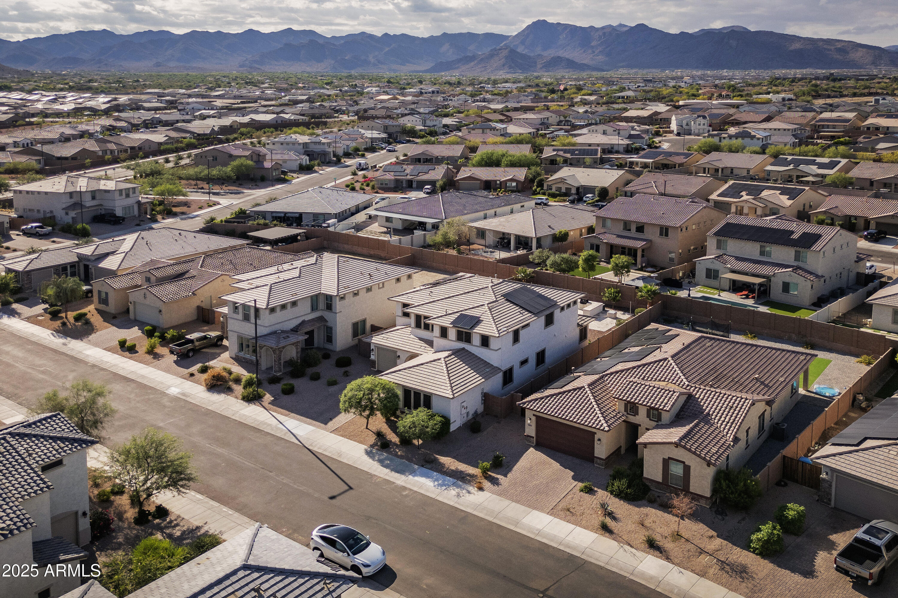 19812 W AVALON Drive
