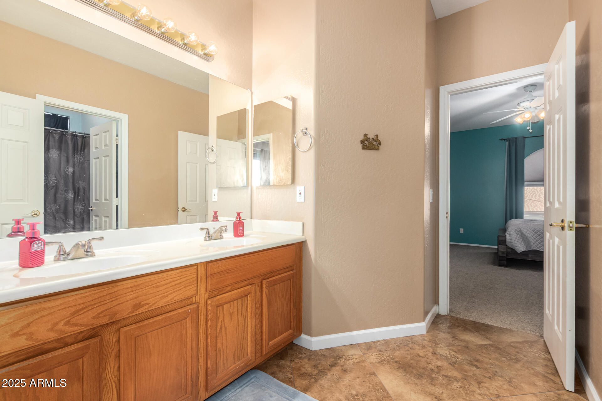 2642 S JOPLIN
