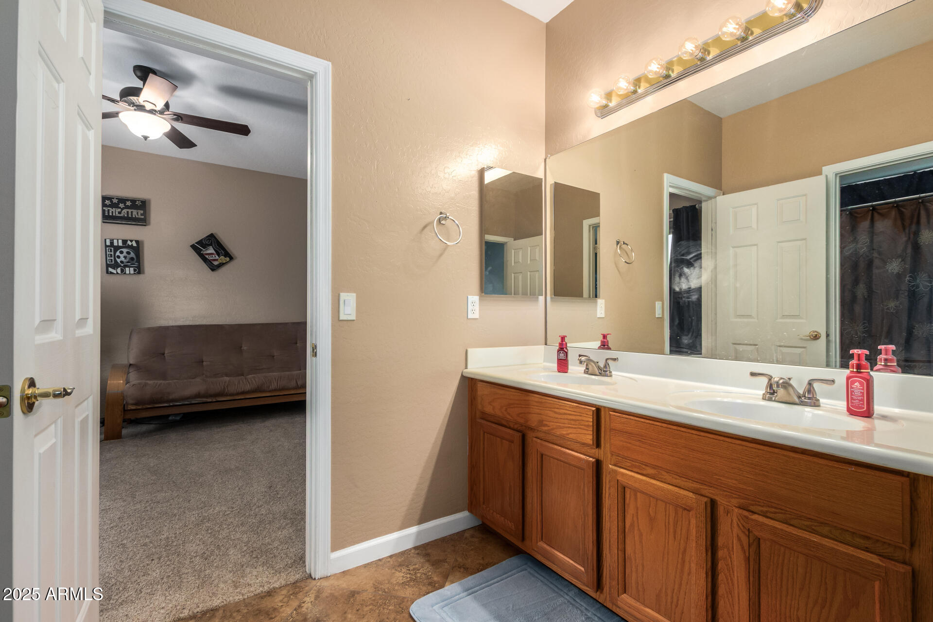 2642 S JOPLIN
