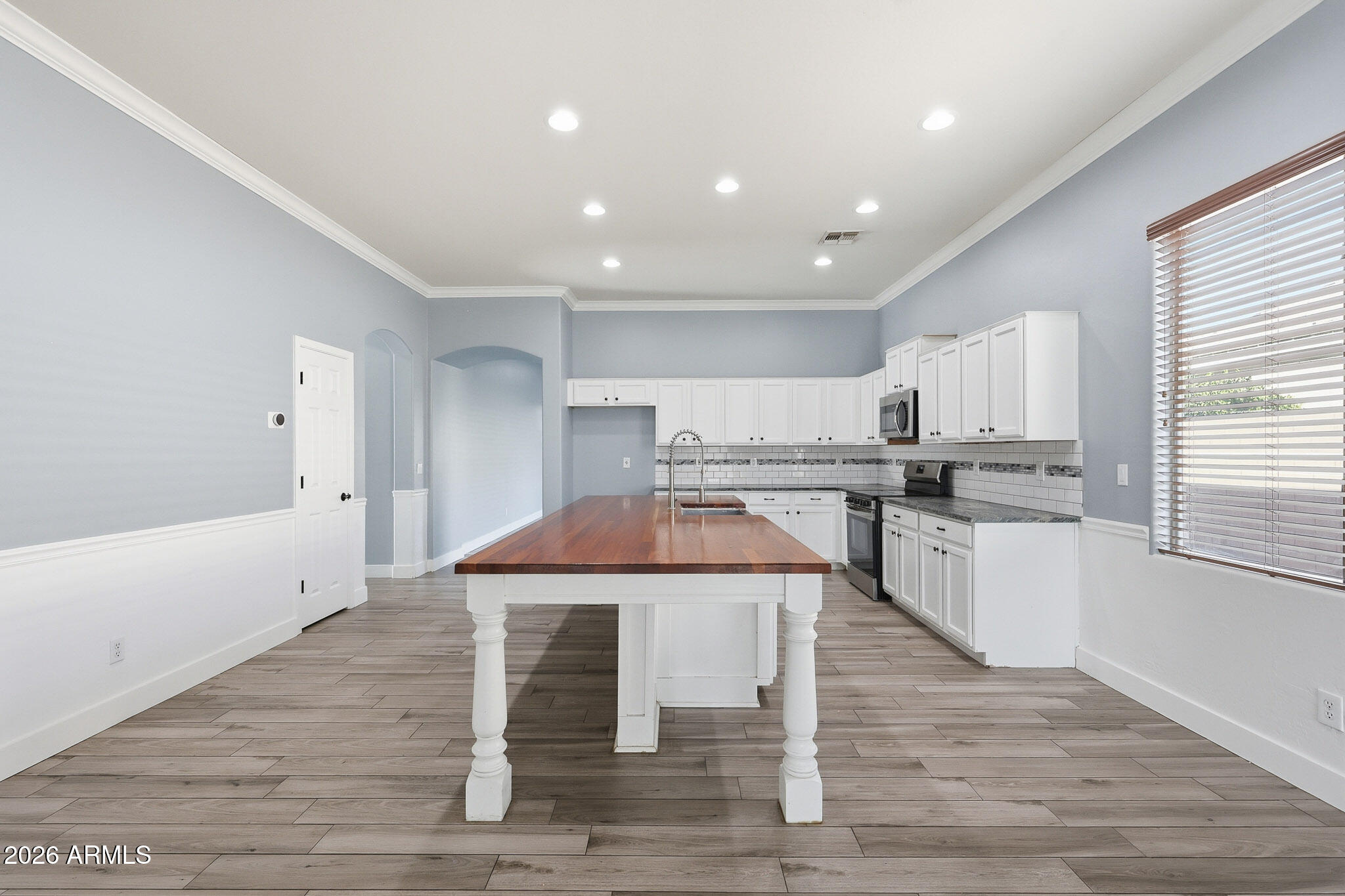 43423 W VENTURE Road