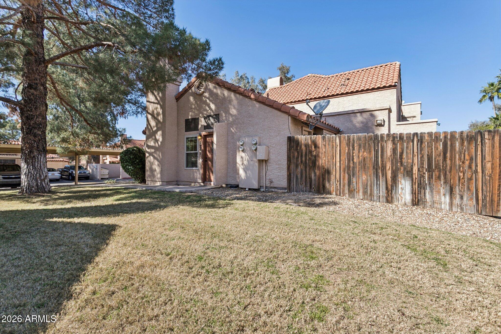 4901 E KELTON Lane 1267