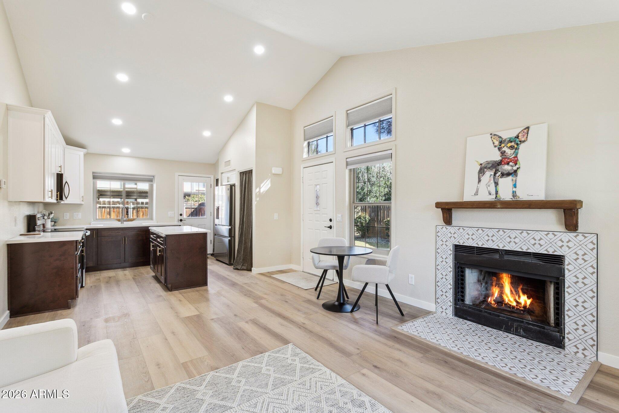 4901 E KELTON Lane 1267