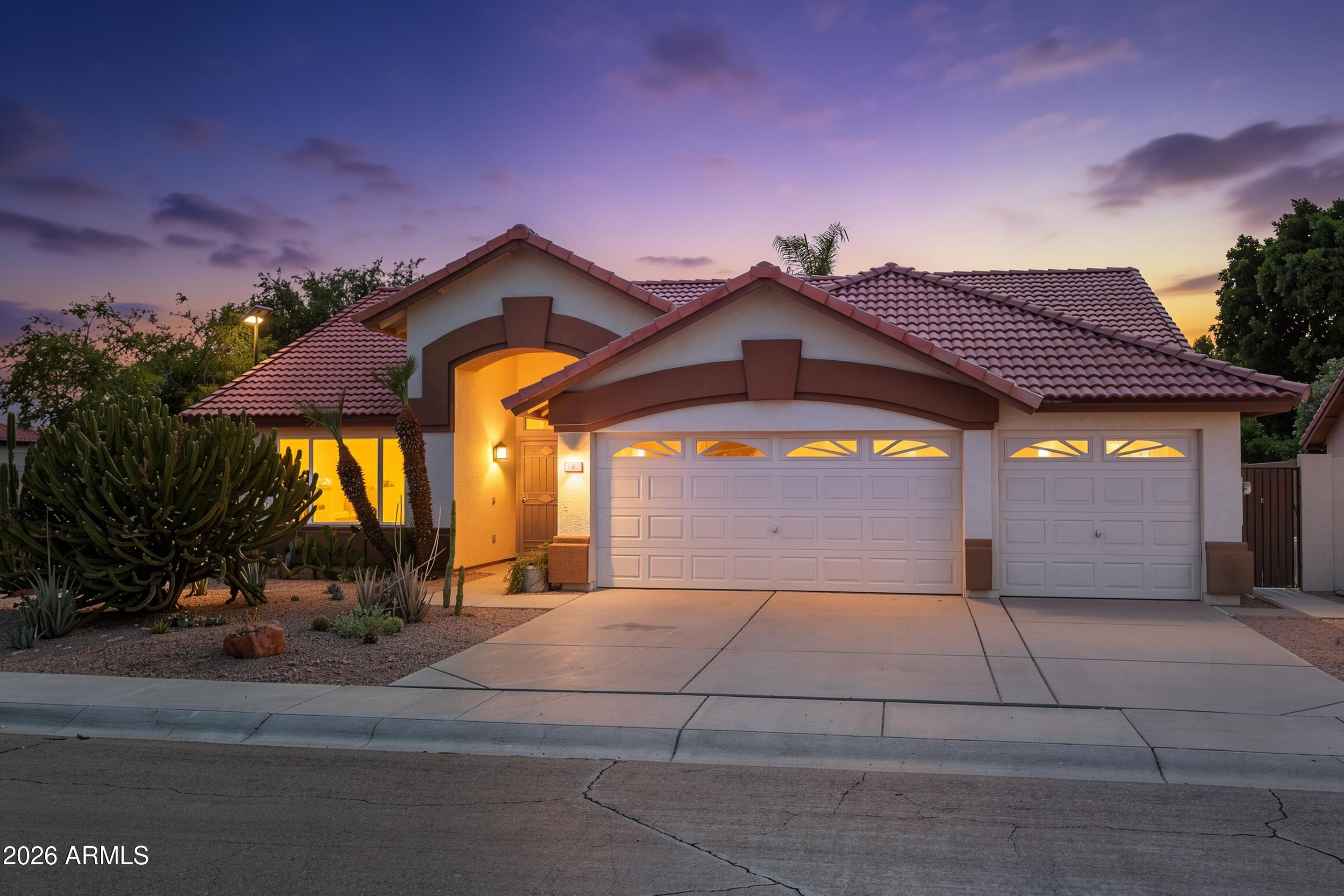 6 N BOULDER Street