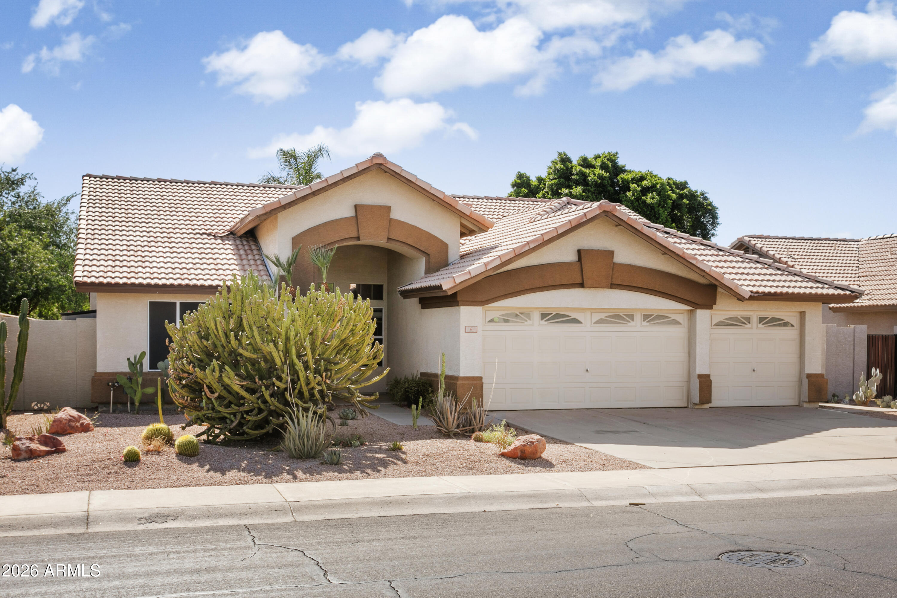 6 N BOULDER Street