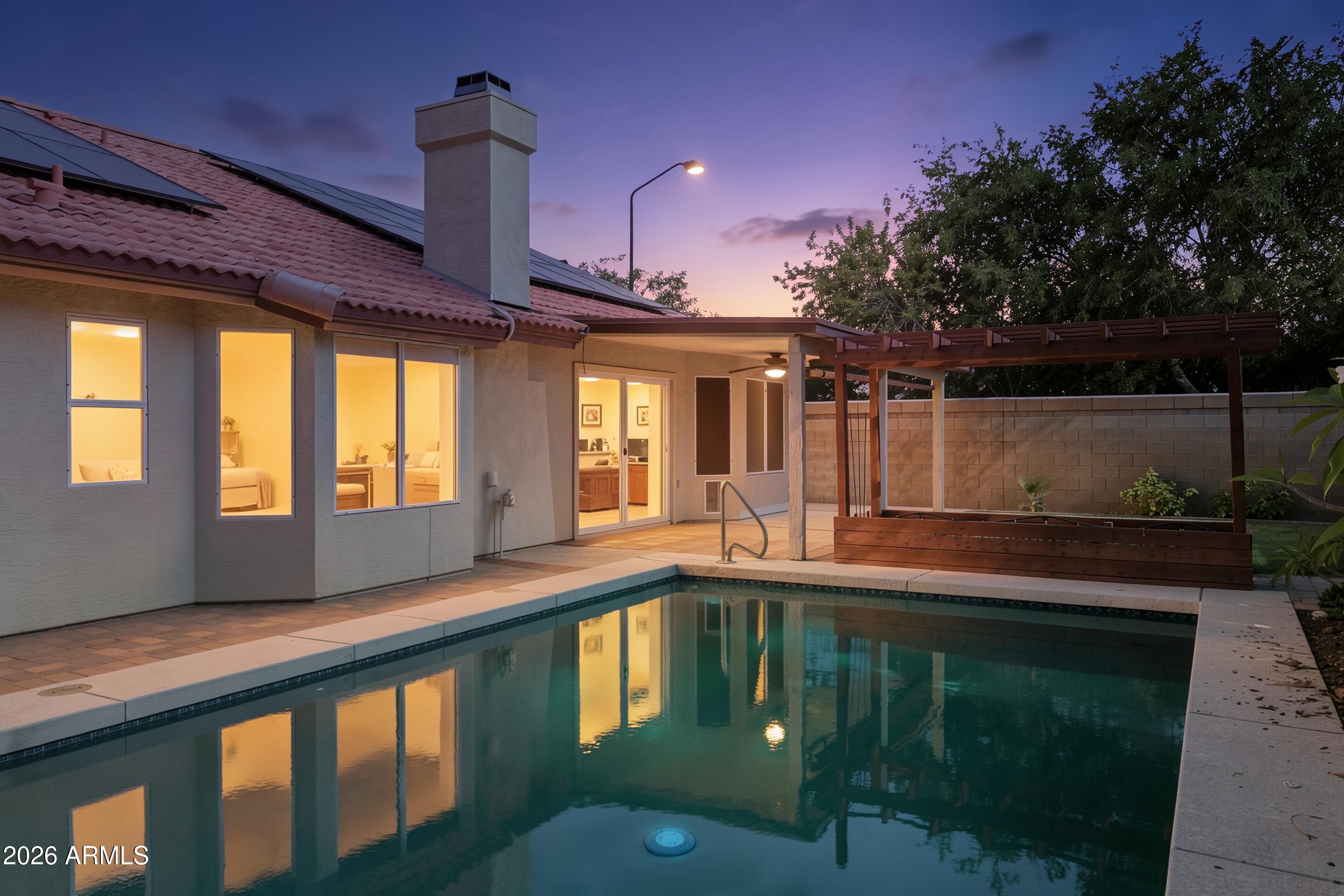 6 N BOULDER Street