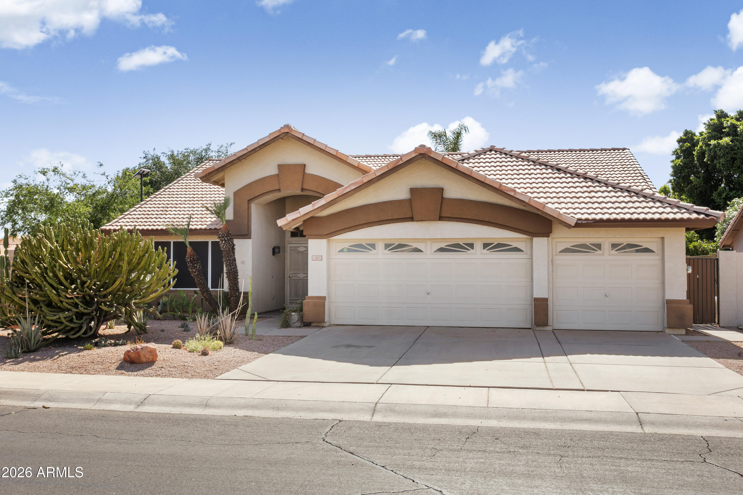6 N BOULDER Street